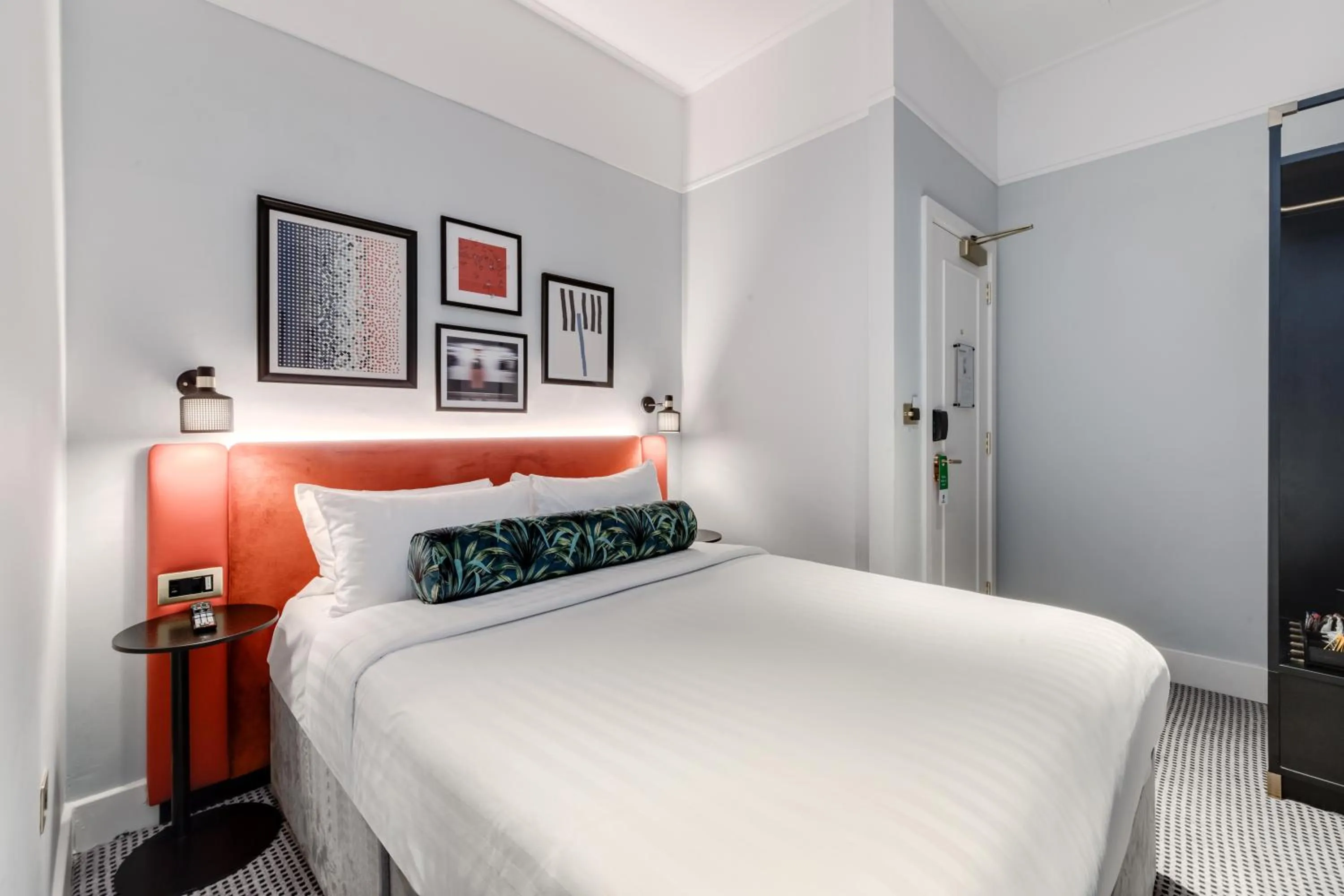 Bedroom, Bed in Best Western The Boltons