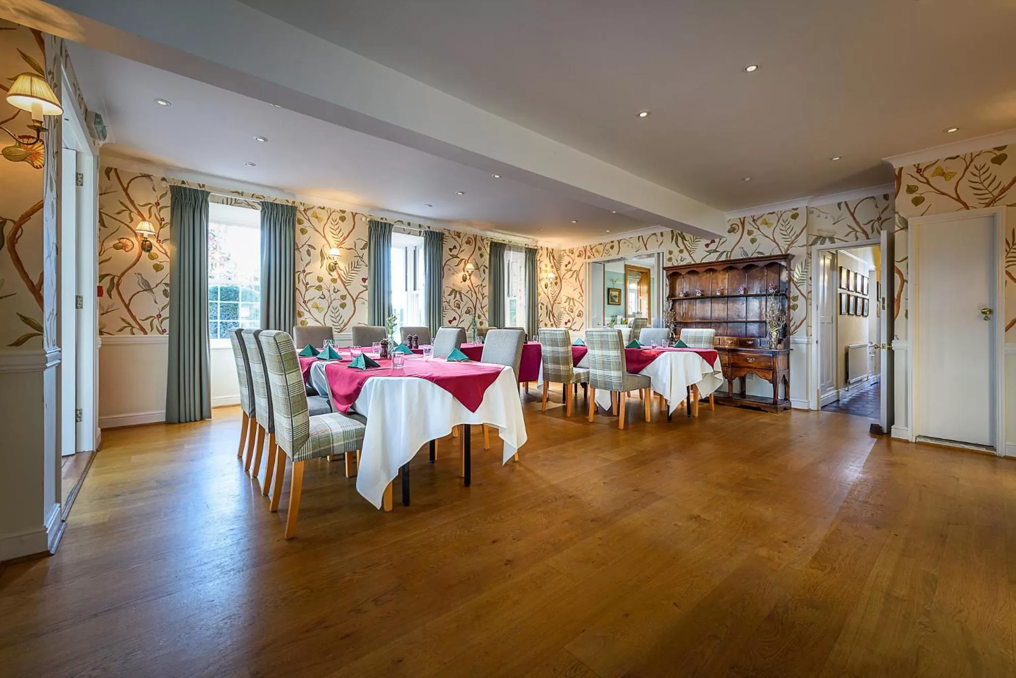 Restaurant/places to eat in Sherbourne House