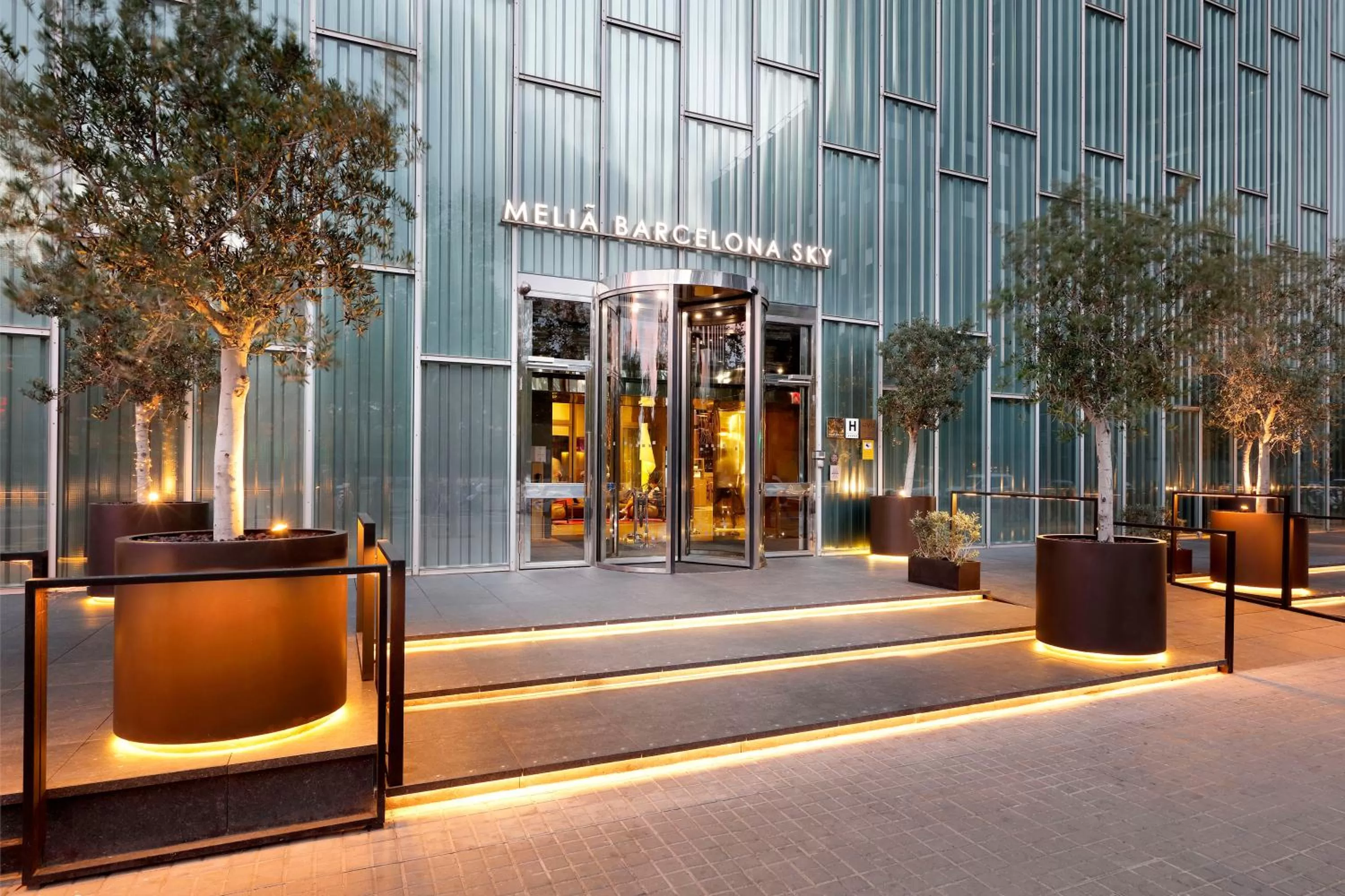 Facade/entrance in Melia Barcelona Sky 4* Sup