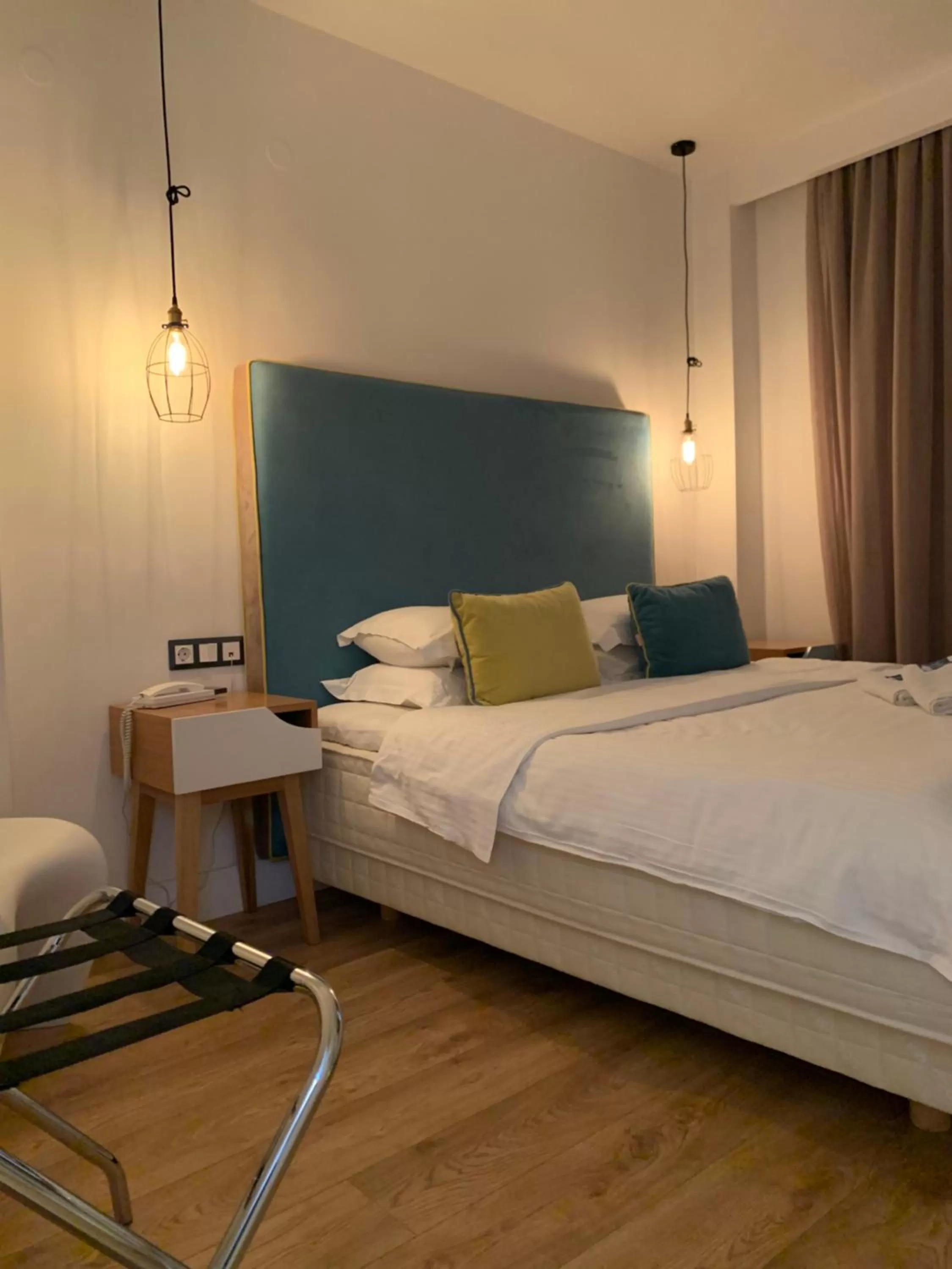 Toilet, Bed in Blue Bottle Boutique Hotel