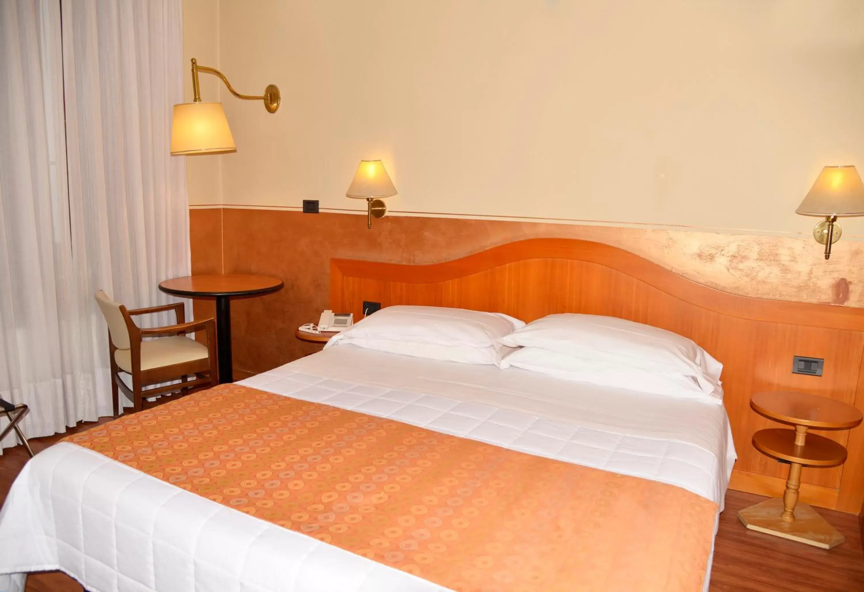 Twin Room in Hotel Amadeus E Teatro Twin Room in Hotel Amadeus E Teatro