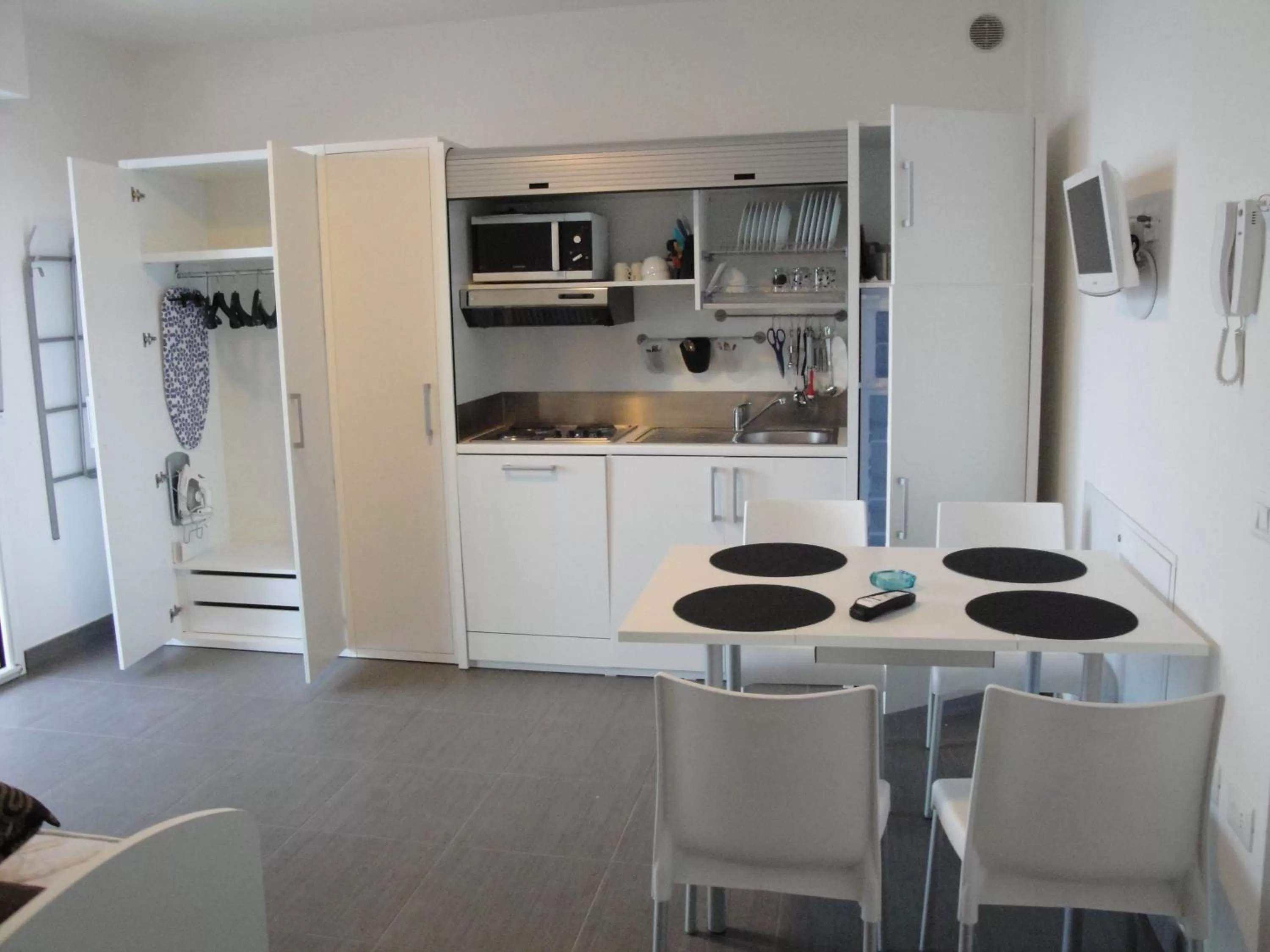 Kitchen or kitchenette in Residence La Nave