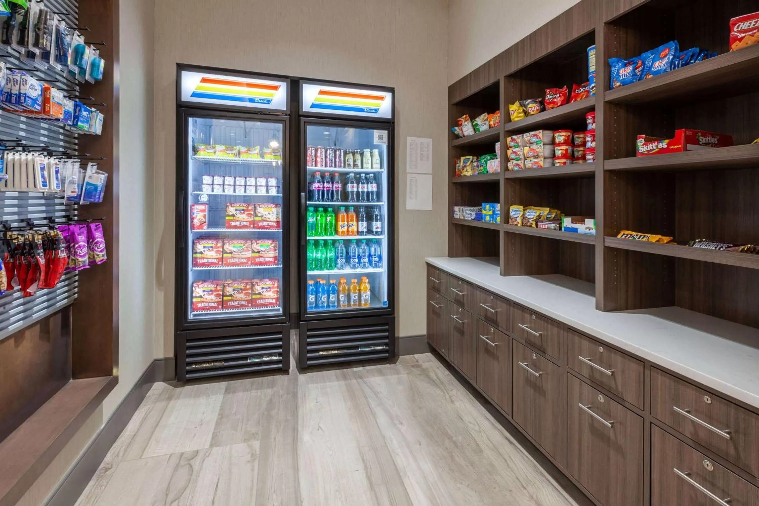 Property building in La Quinta Inn & Suites by Wyndham Middletown-Goshen