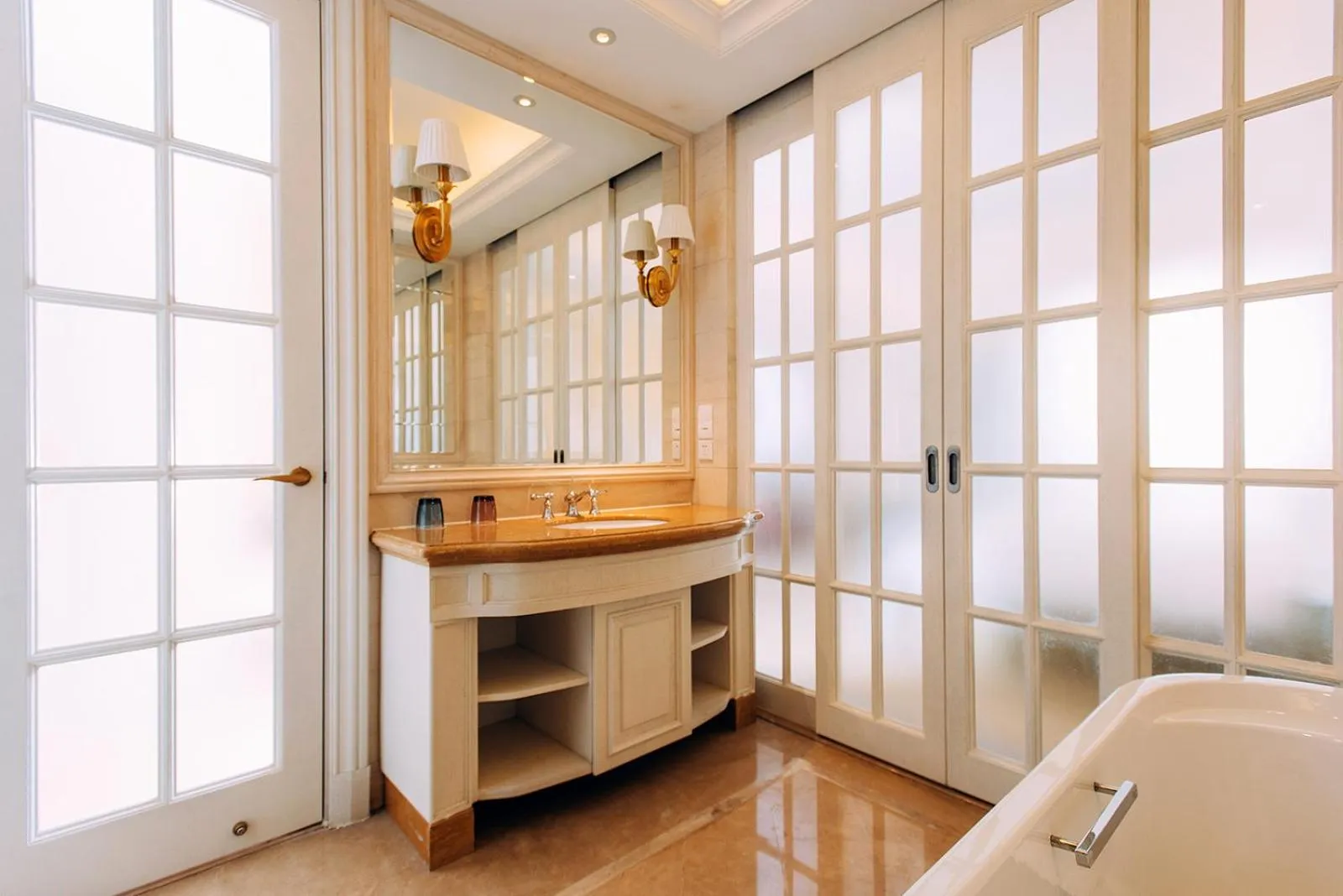 Bathroom in Orient-Anyi international Hotel