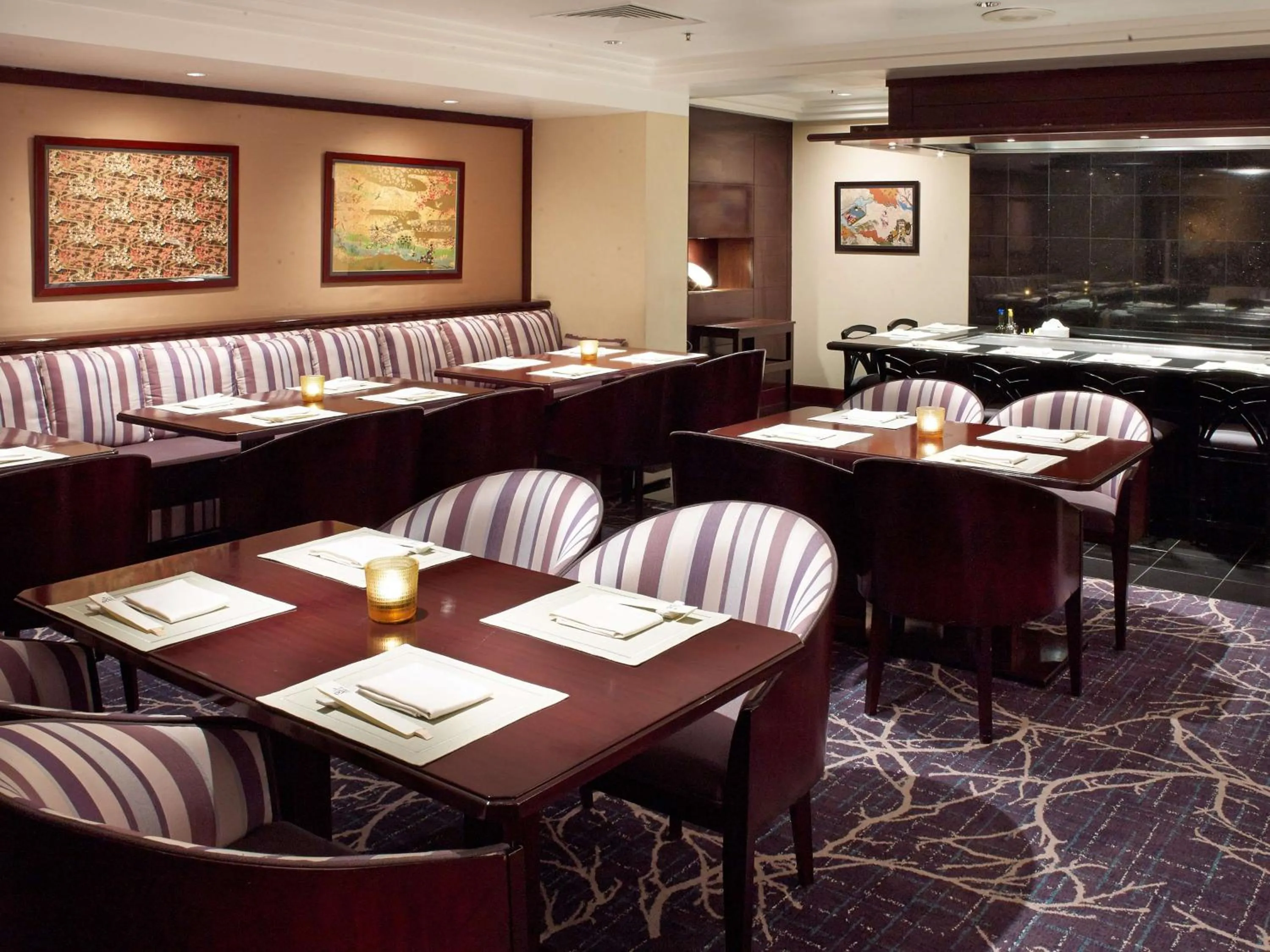 Restaurant/places to eat in Radisson Blu Hotel, Dubai Deira Creek