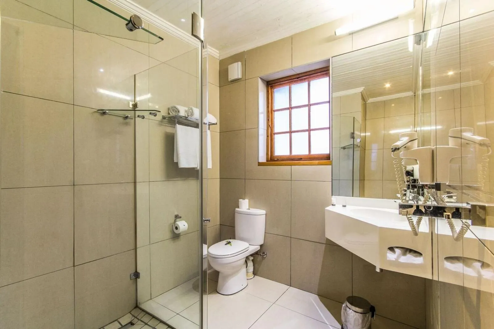 Bathroom in Lemoenkloof Boutique Hotel