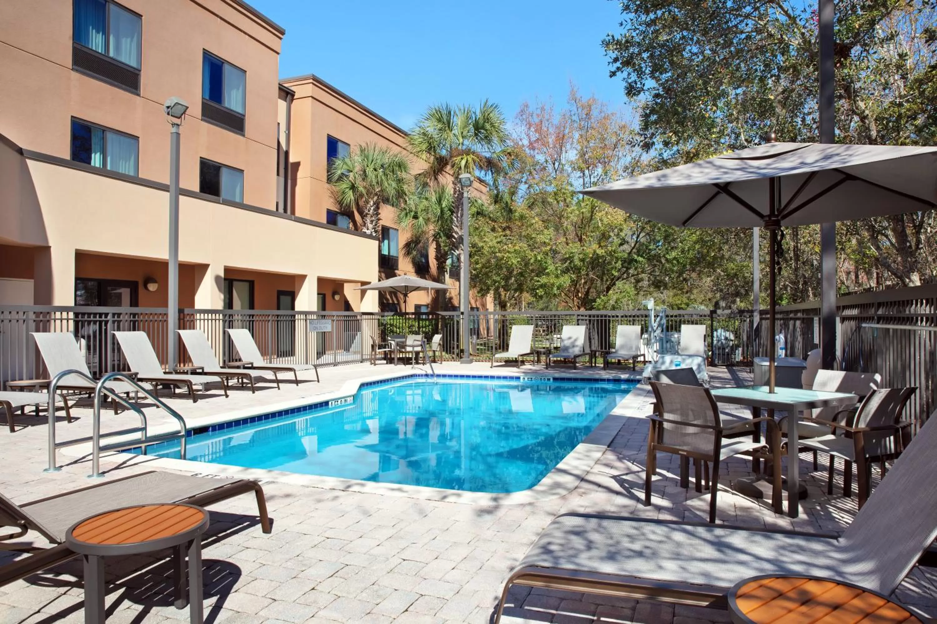 Swimming pool in Courtyard by Marriott St. Augustine I-95
