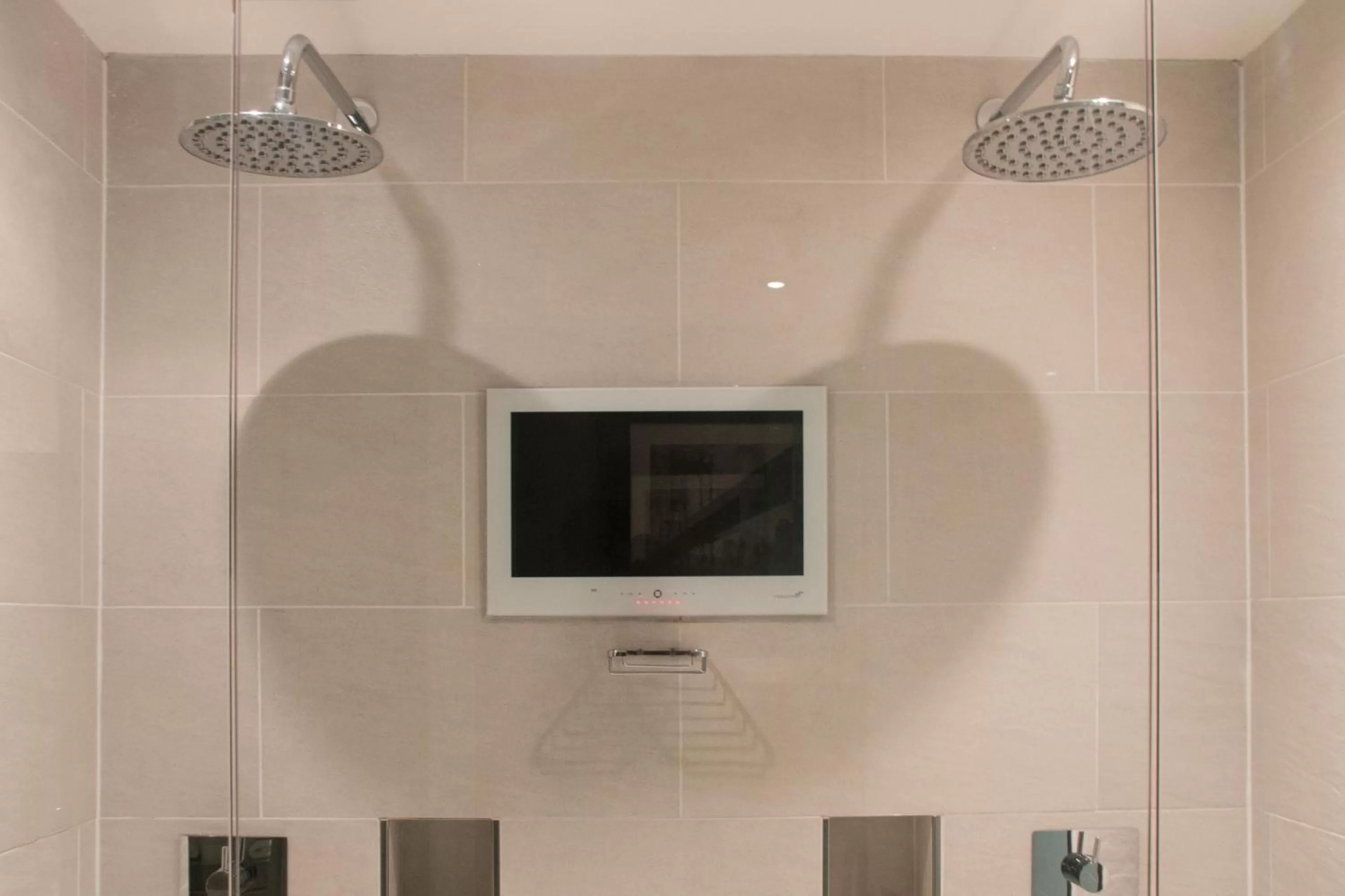 Bathroom in Le Monde Hotel