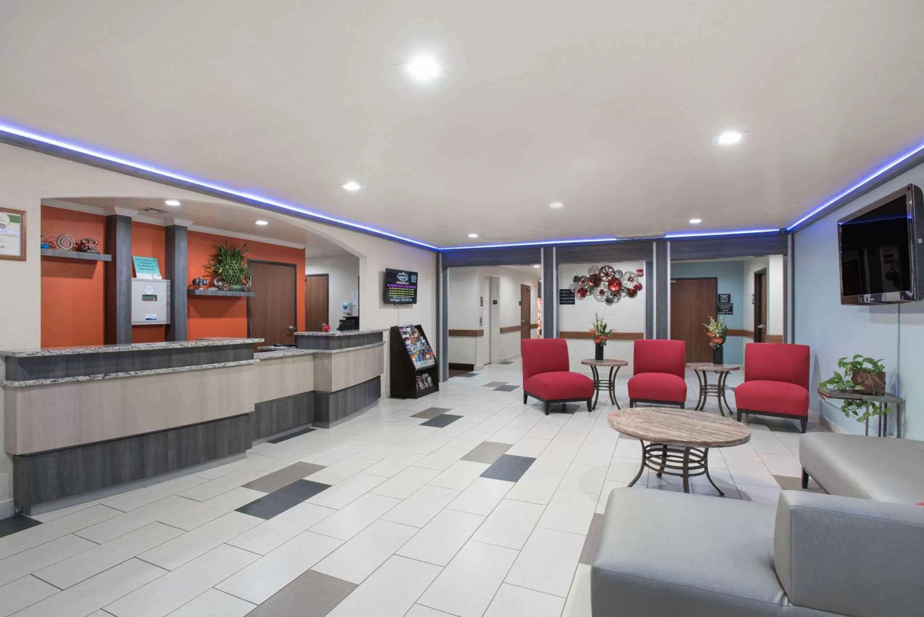 Lobby or reception in Super 8 by Wyndham Claremore OK