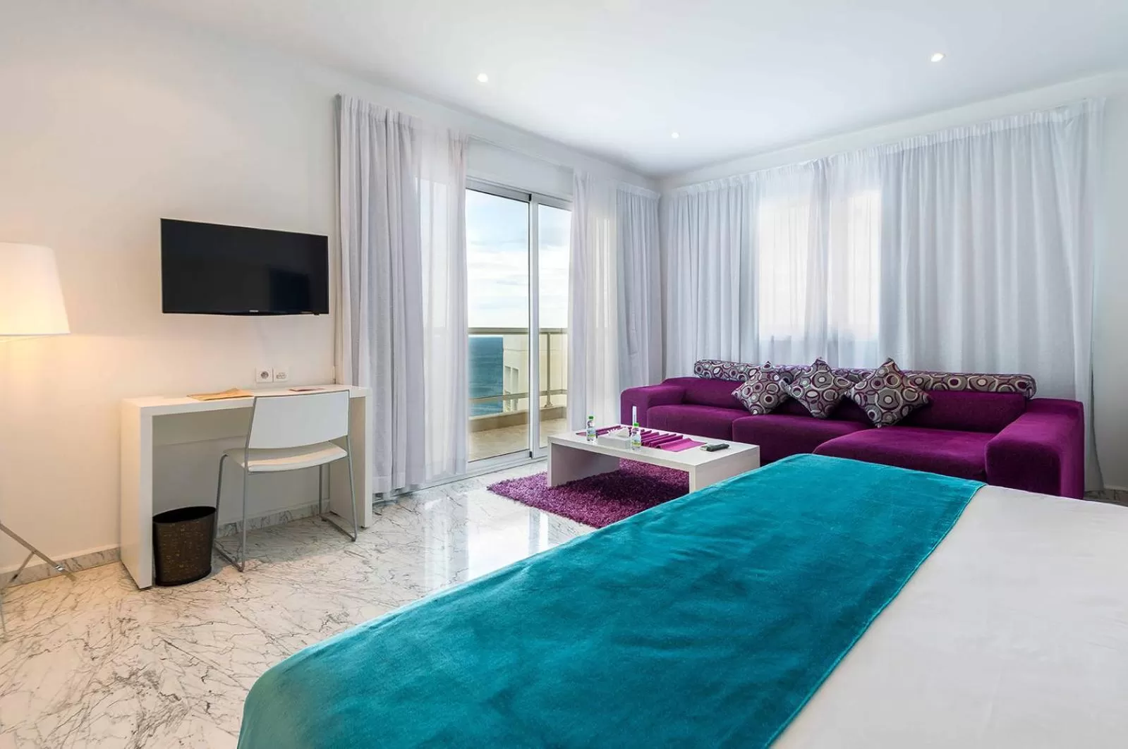 Seating area, Bed in Hotel Farah Tanger