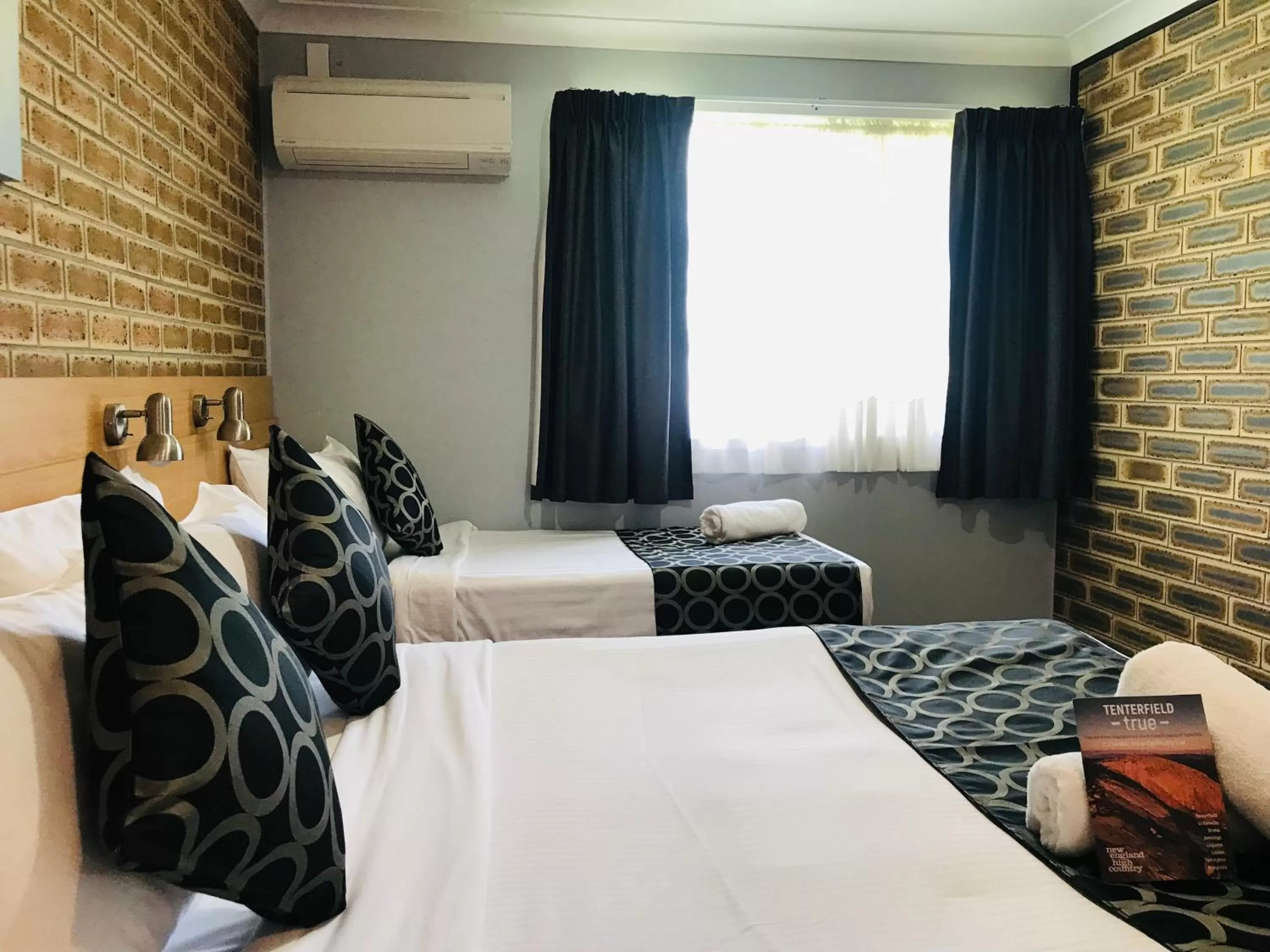 Bed in Jumbuck Motor Inn