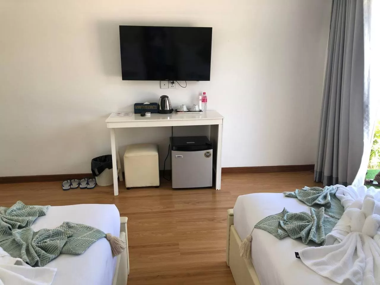 Bedroom, TV/Entertainment Center in Jasmine River Front