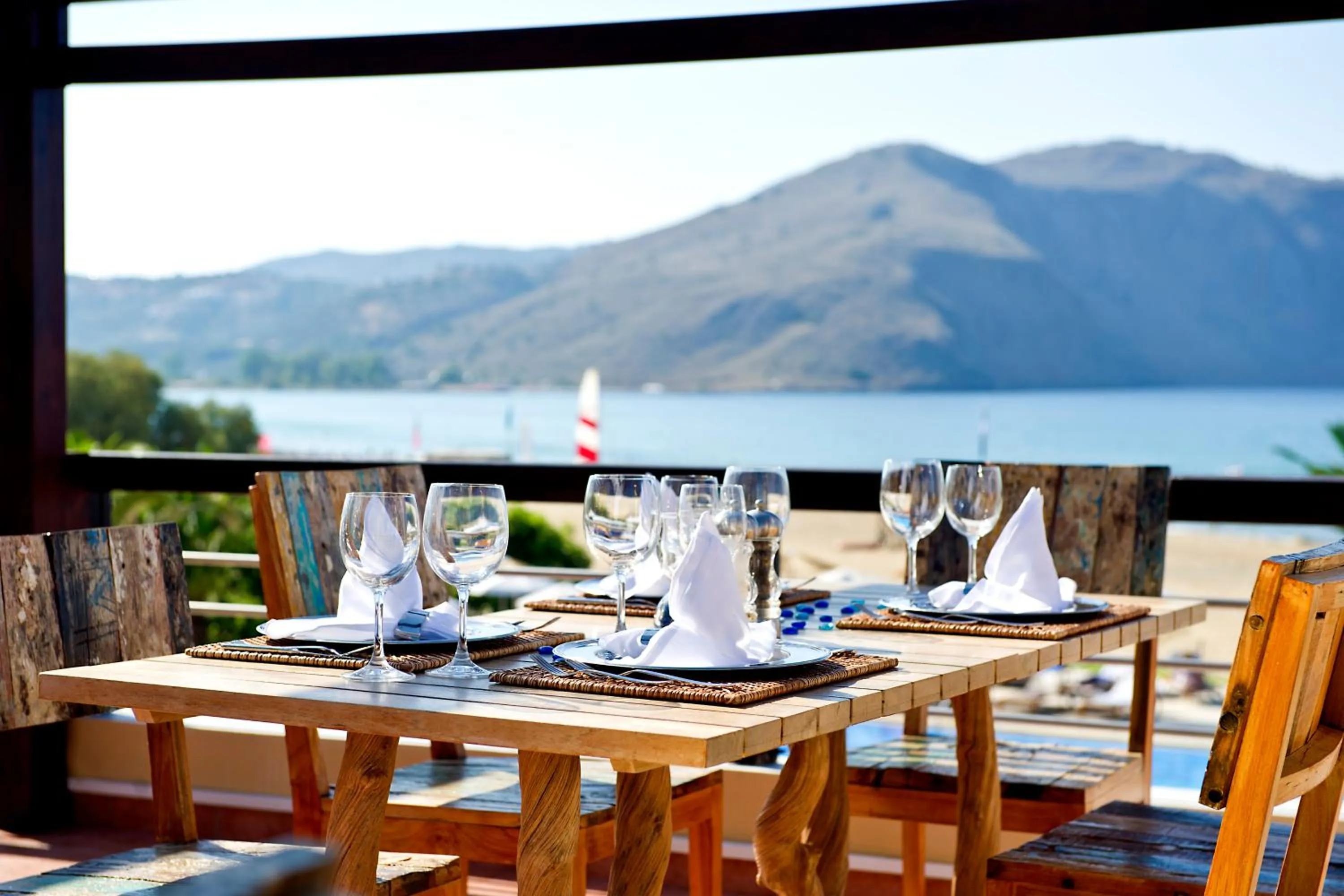 Restaurant/places to eat in Pilot Beach Resort