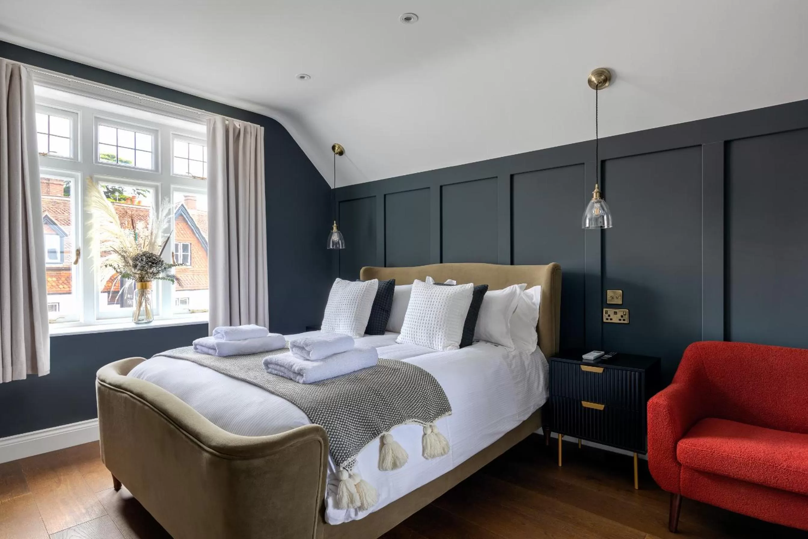 Deluxe King Suite in The White Hart Wadhurst