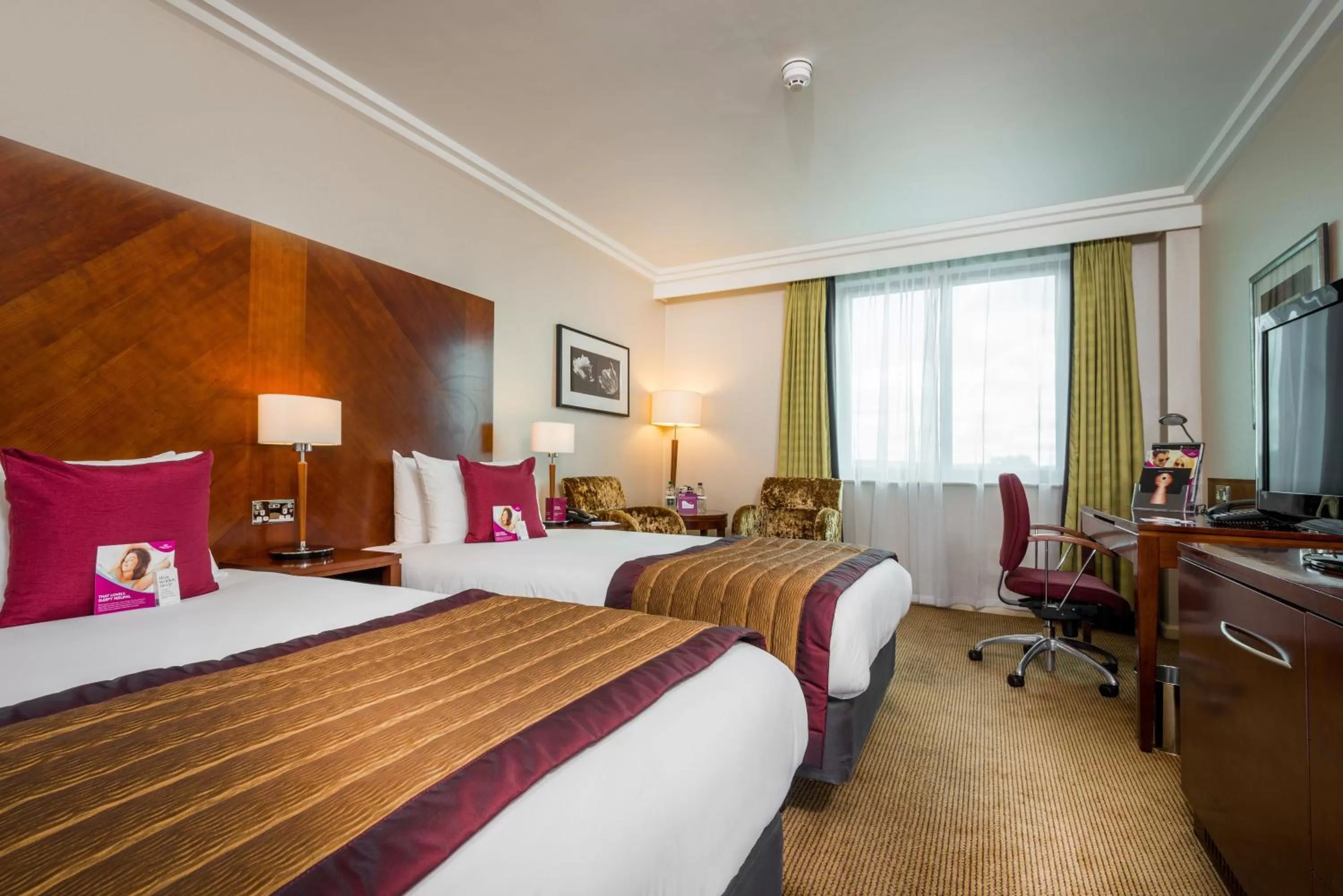 Photo of the whole room, Bed in Crowne Plaza Birmingham NEC by IHG