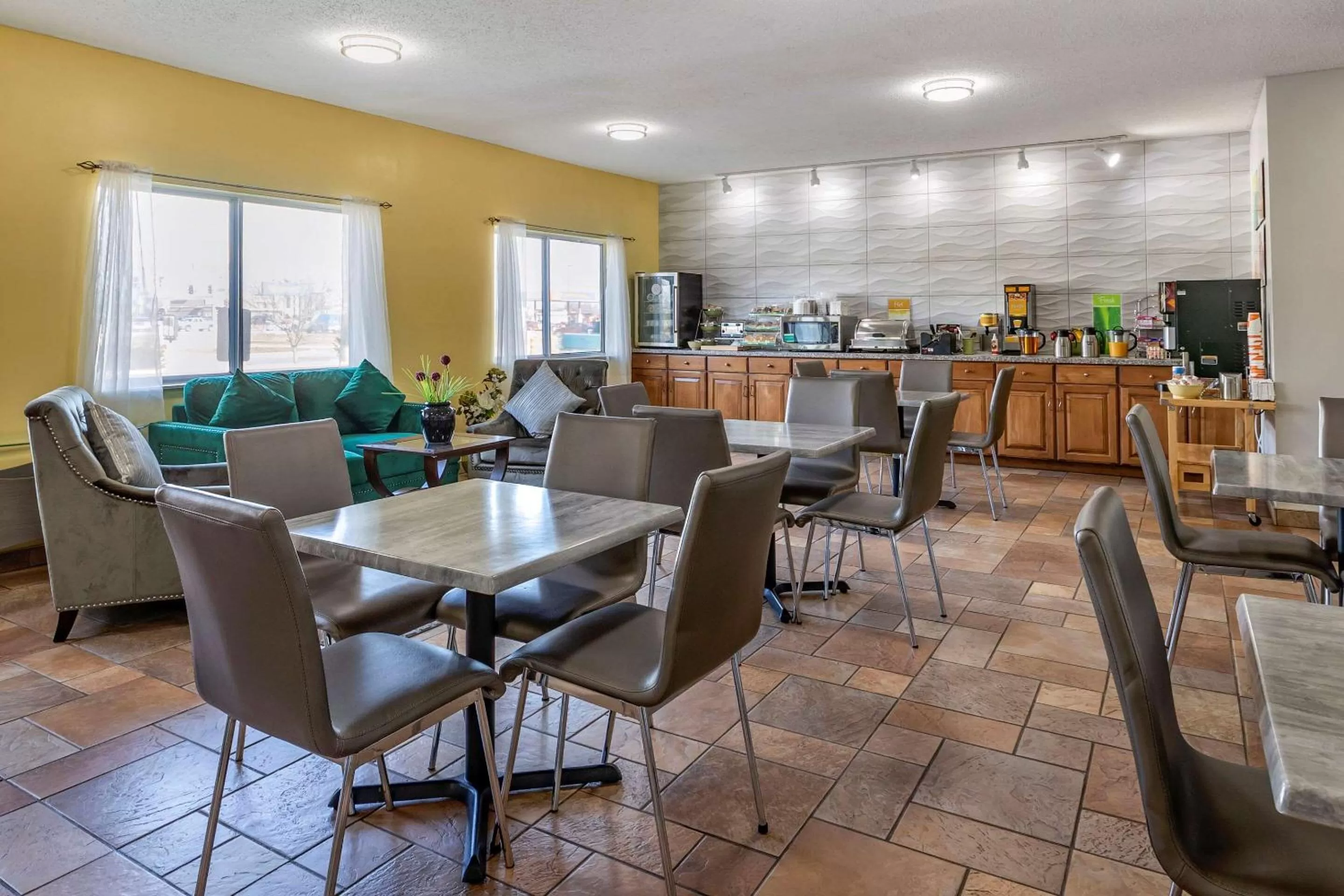 Restaurant/places to eat in Quality Inn Kirksville