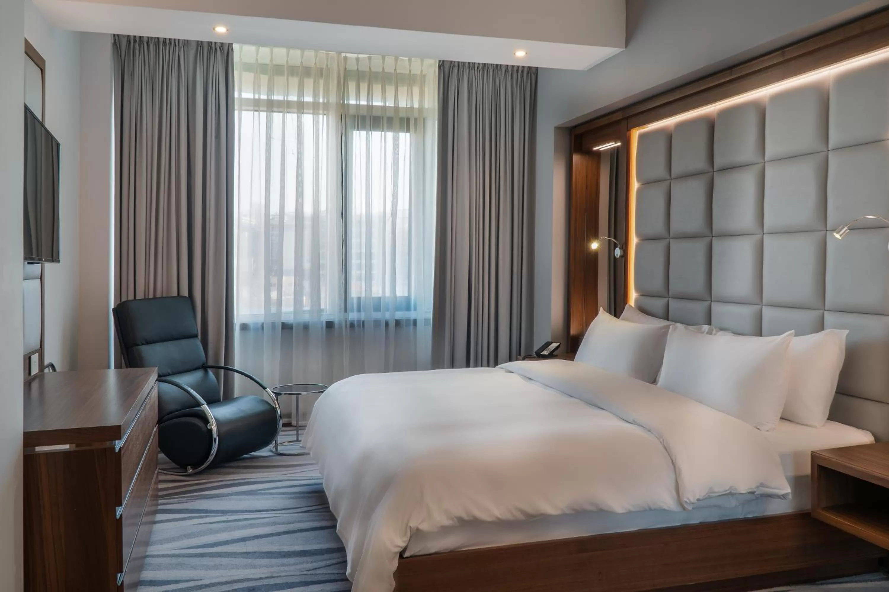 Photo of the whole room, Bed in Landmark Amman Hotel & Conference Center