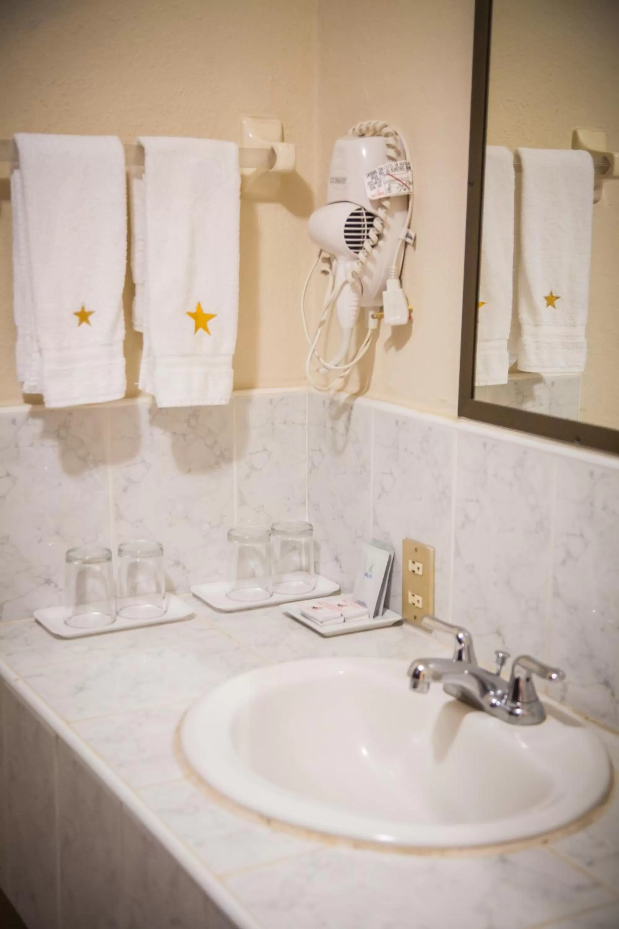 Bathroom in Hotel Estrella