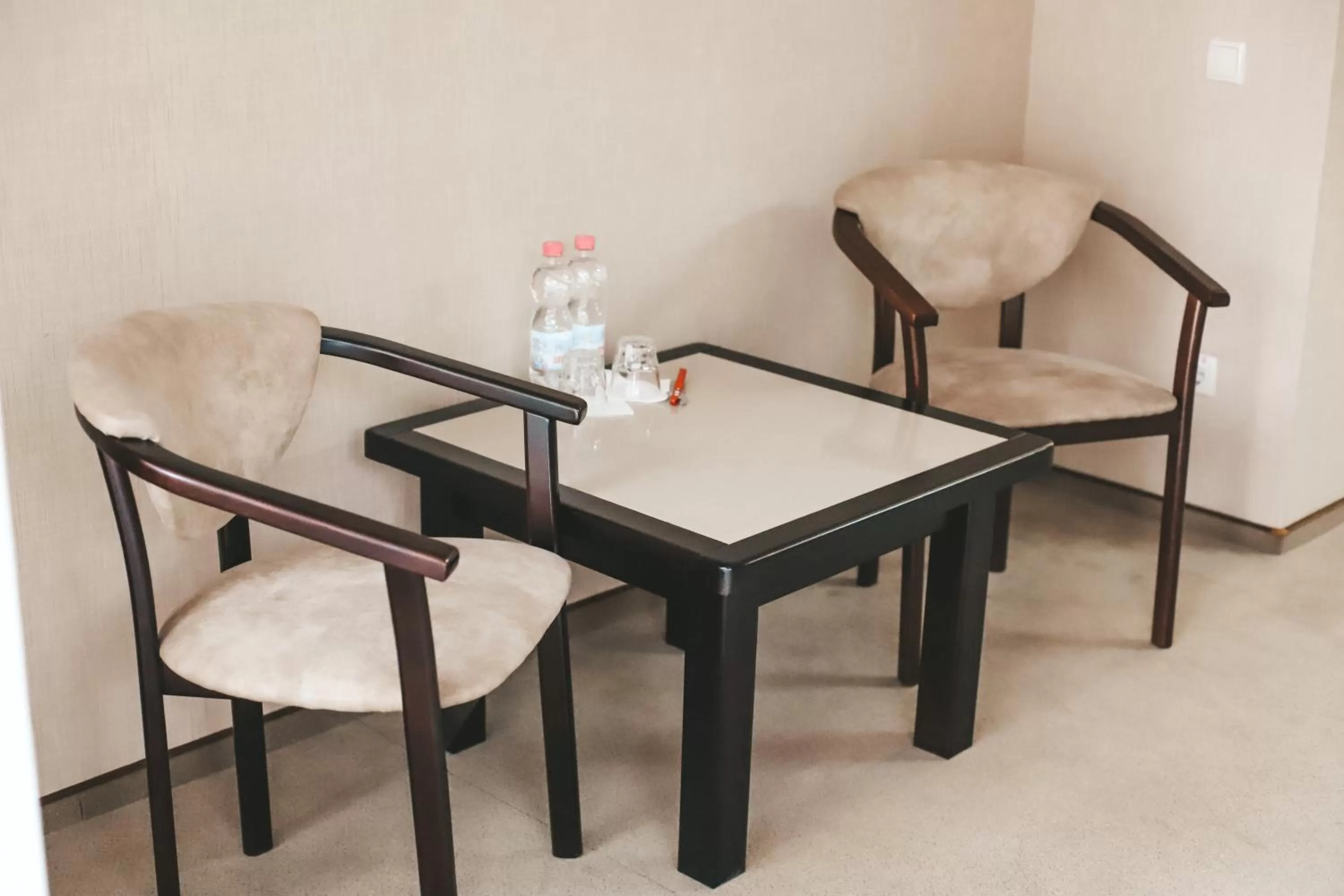 Decorative detail in Georg Palace Hotel