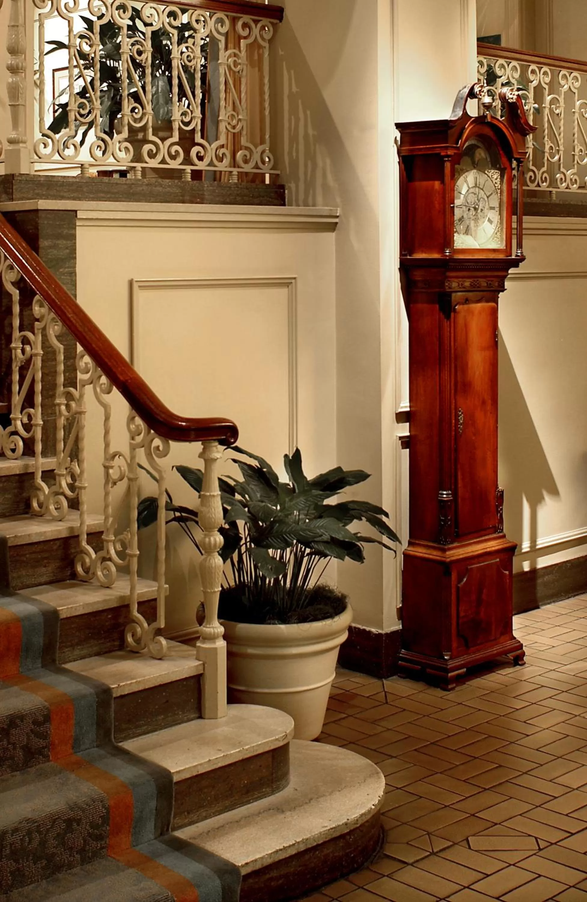 Lobby or reception in Mayflower Park Hotel