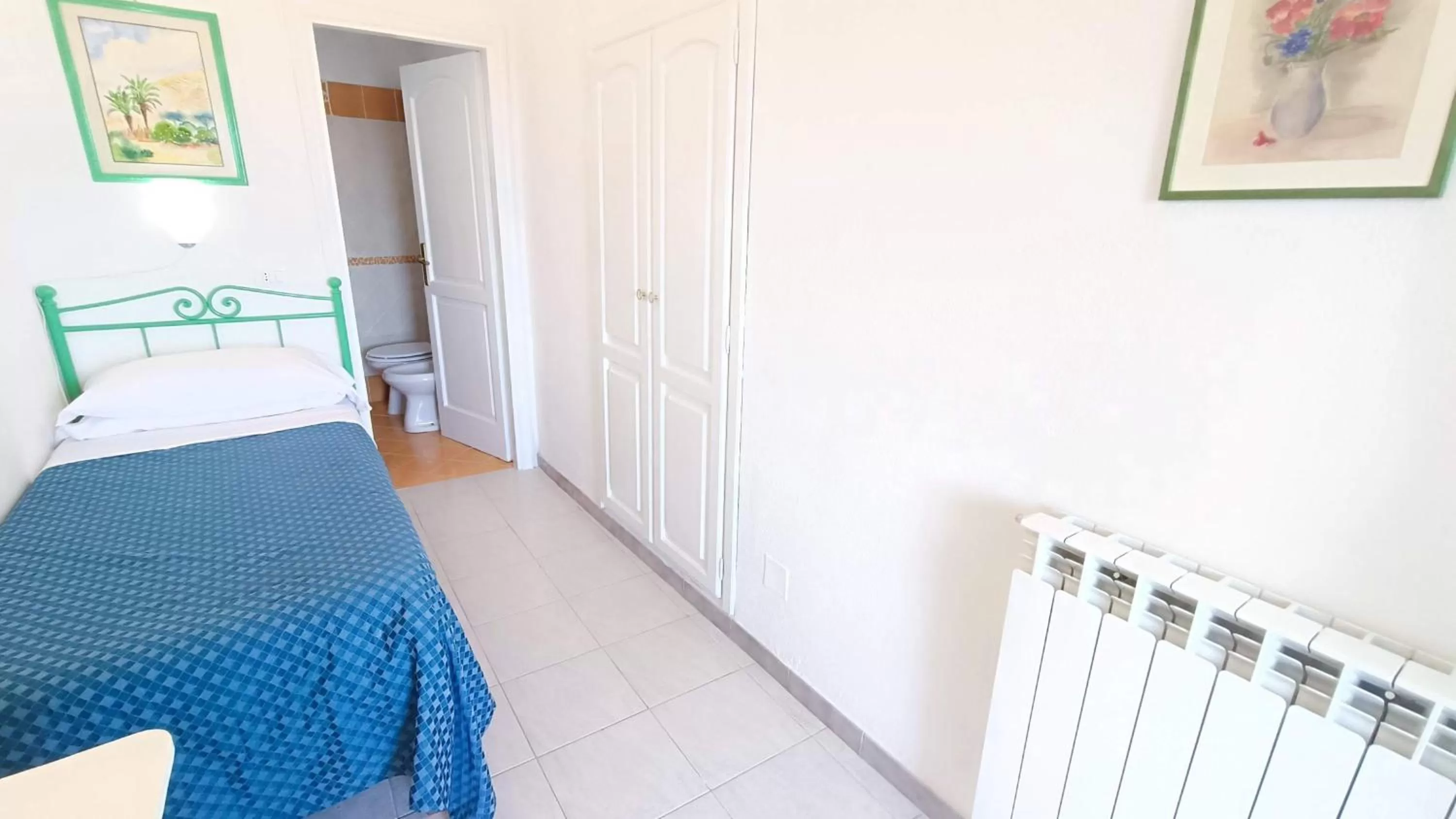 Photo of the whole room, Bed in Hotel Casa Nicola