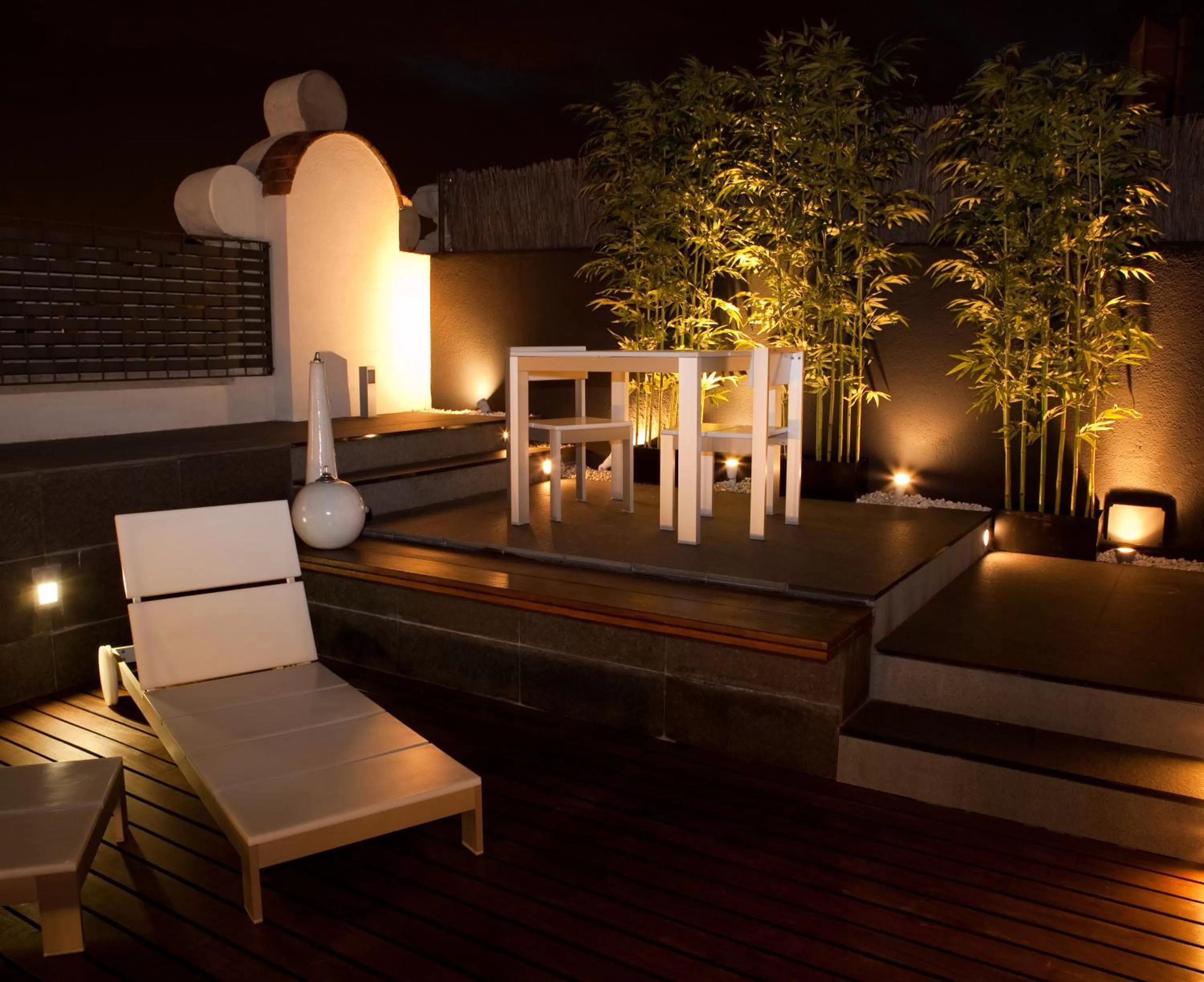 Balcony/Terrace in Sixtytwo Hotel