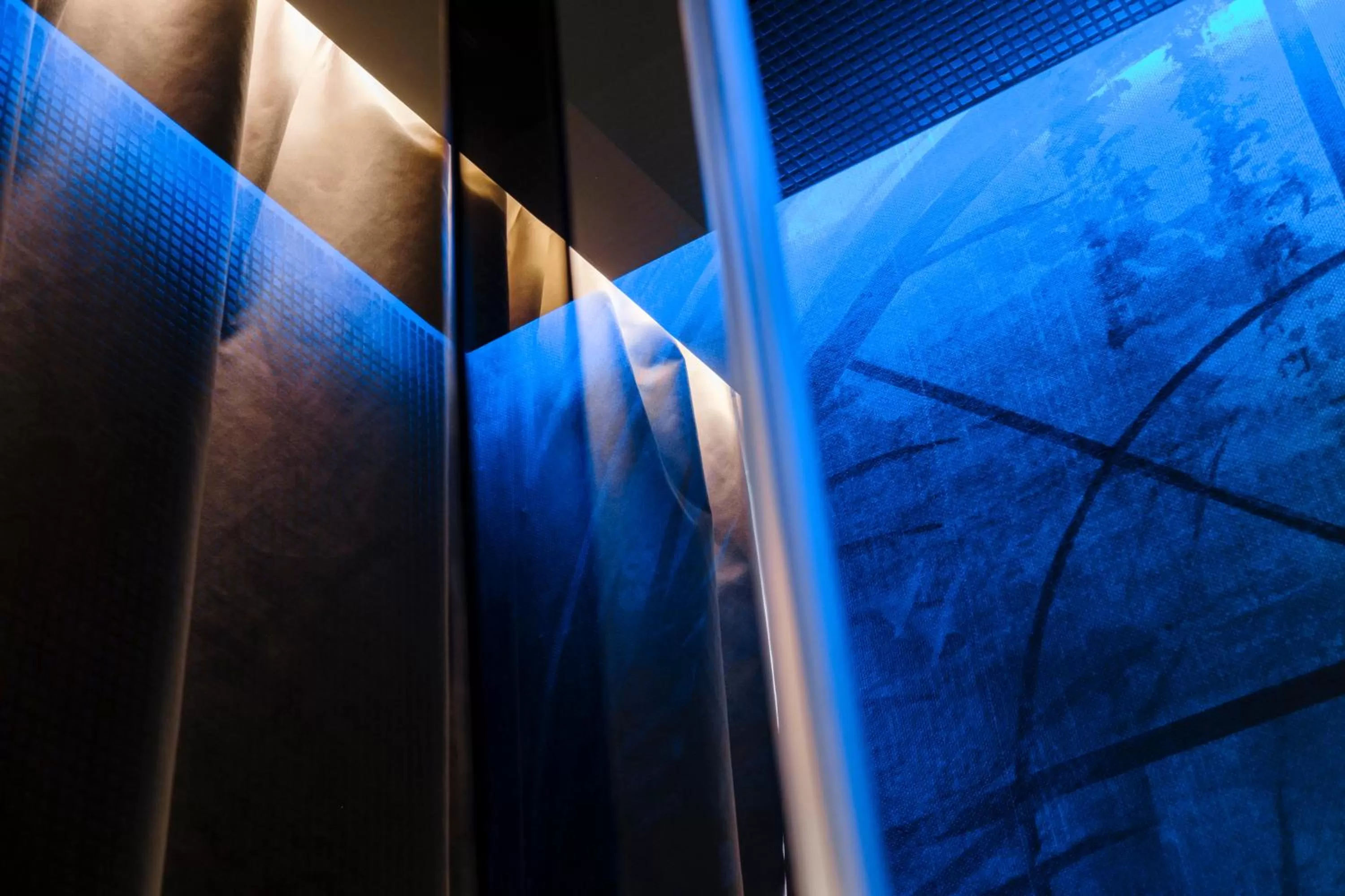 Shower, Bed in Aquasuite