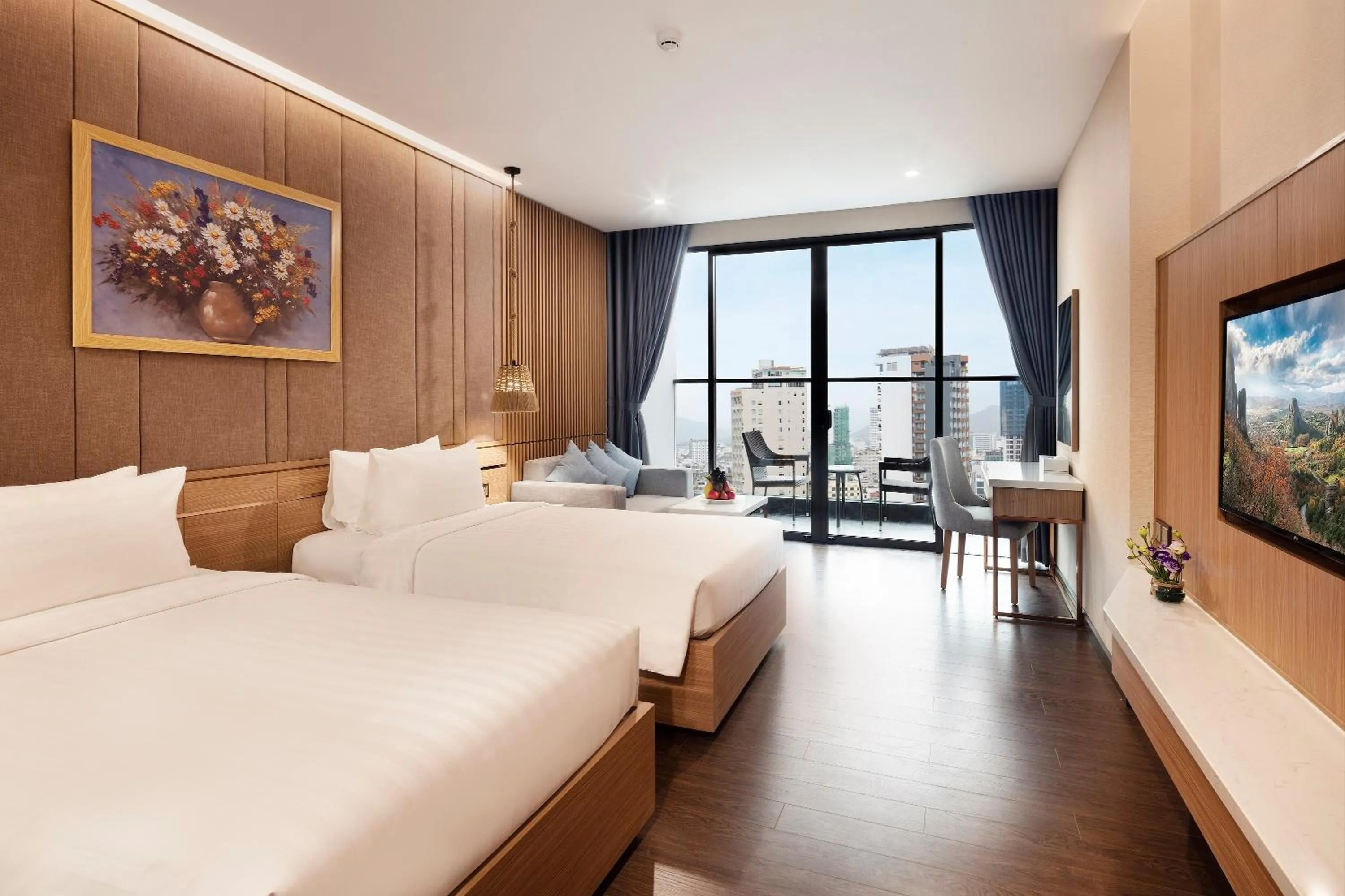 Deluxe Double or Twin Room with City View in Virgo Hotel
