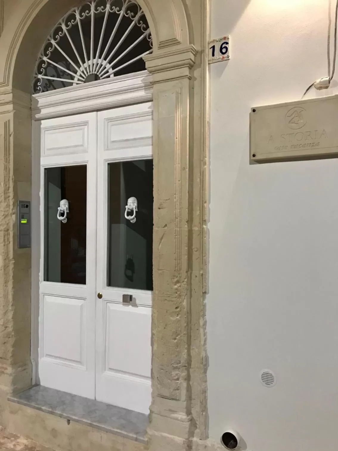 Facade/entrance in A'Storia