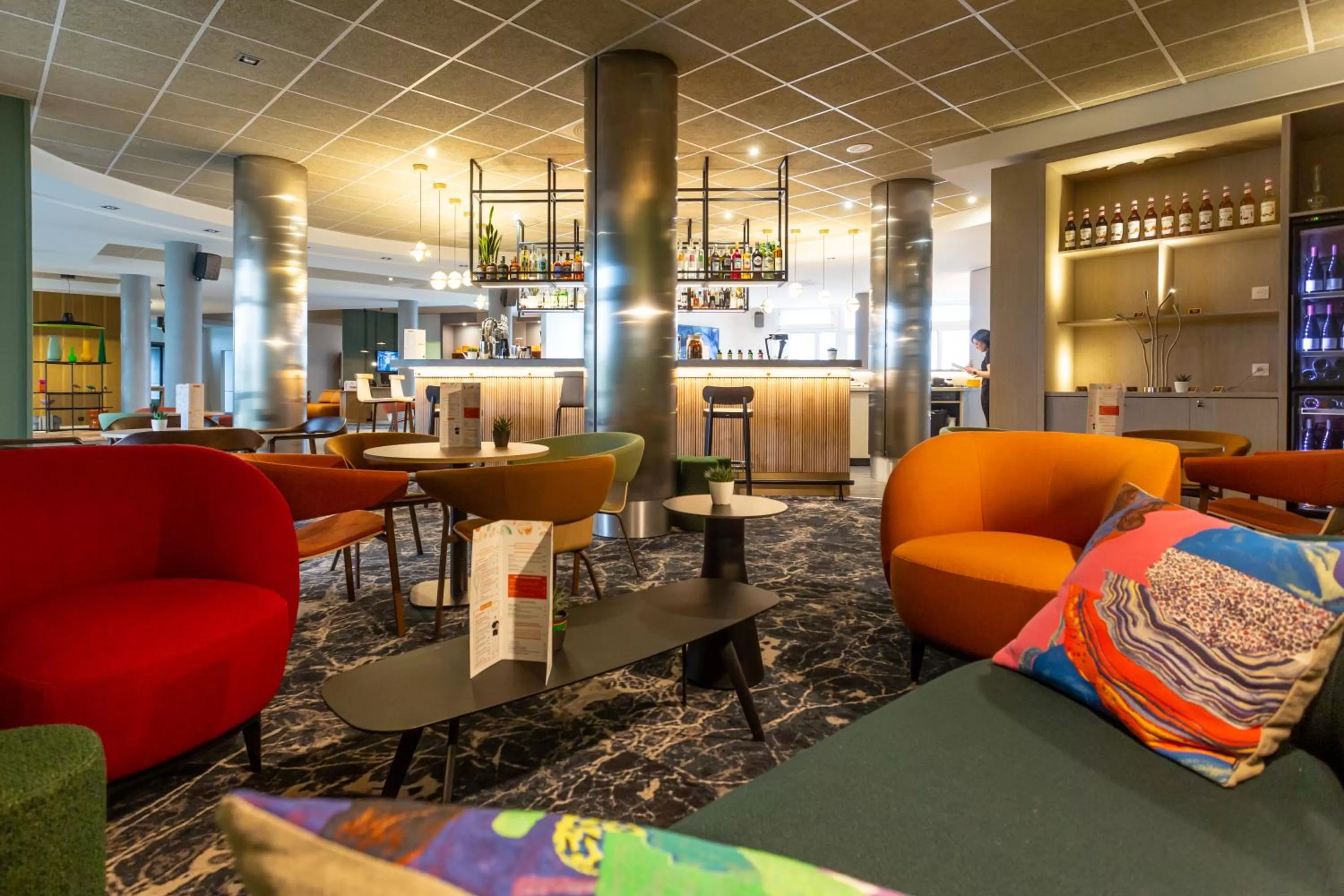 Lounge or bar in Novotel Bourges