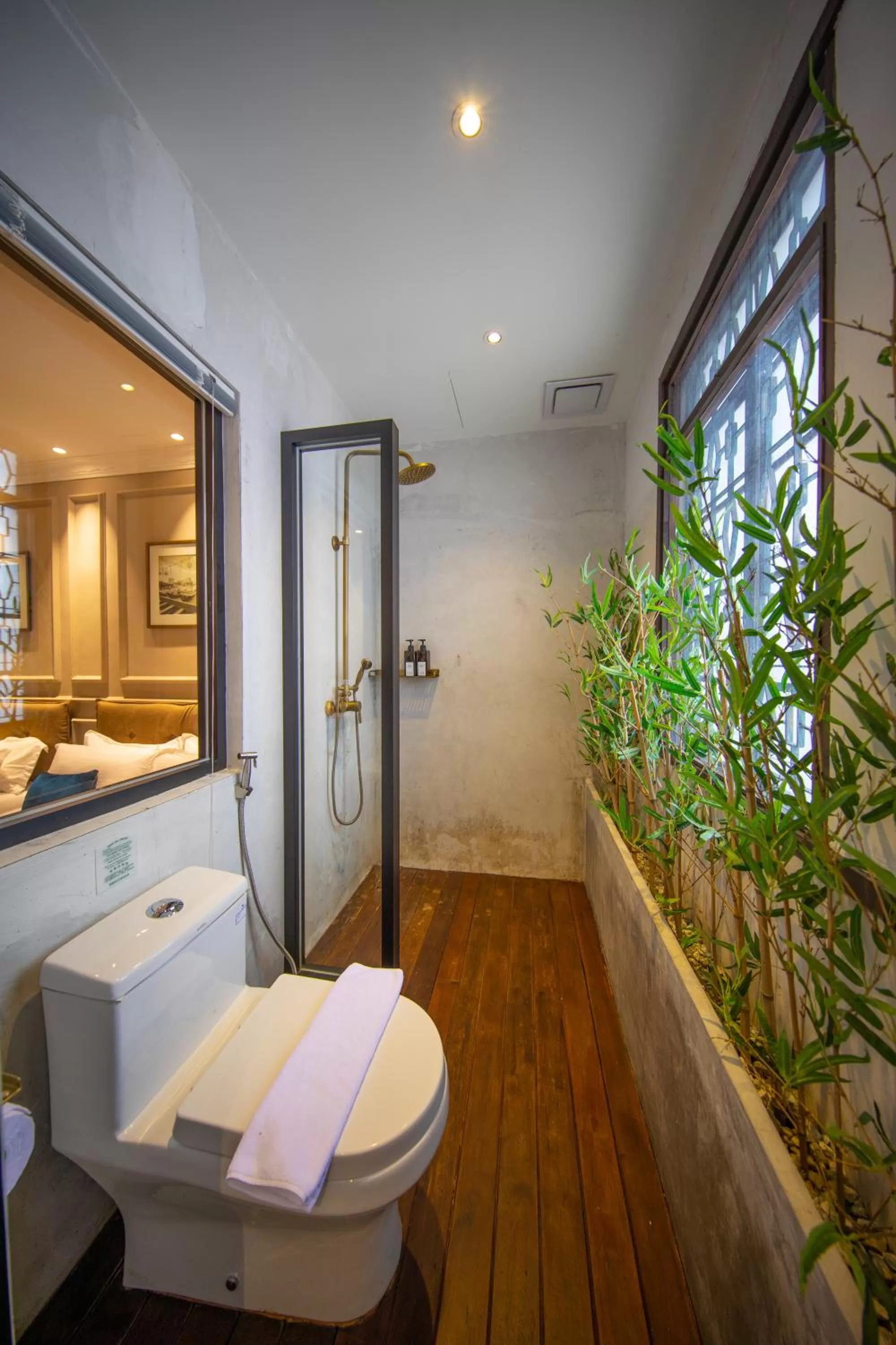 Bathroom, Bed in Manhattan Residence