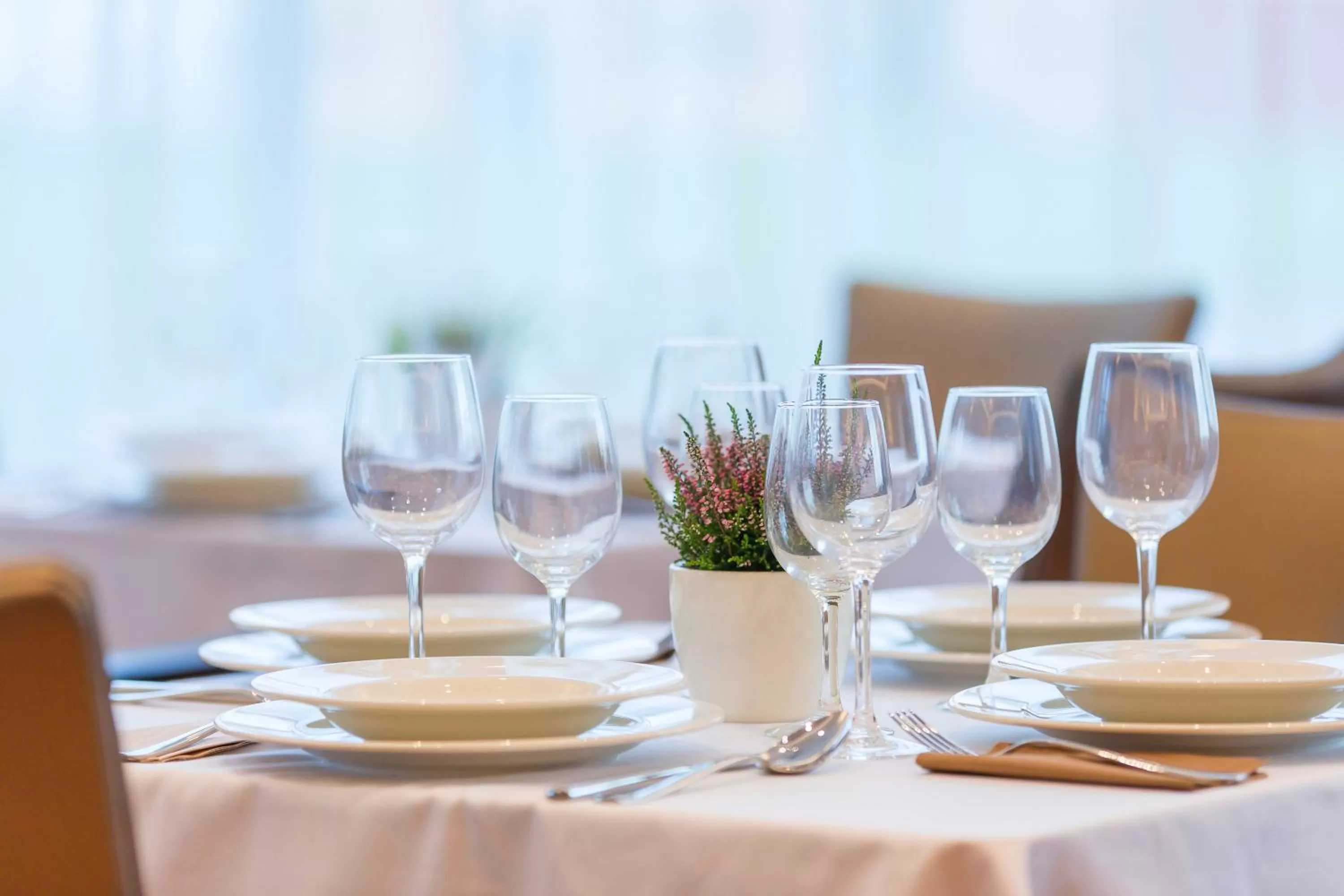 Restaurant/places to eat in Outlet Hotel Polgár