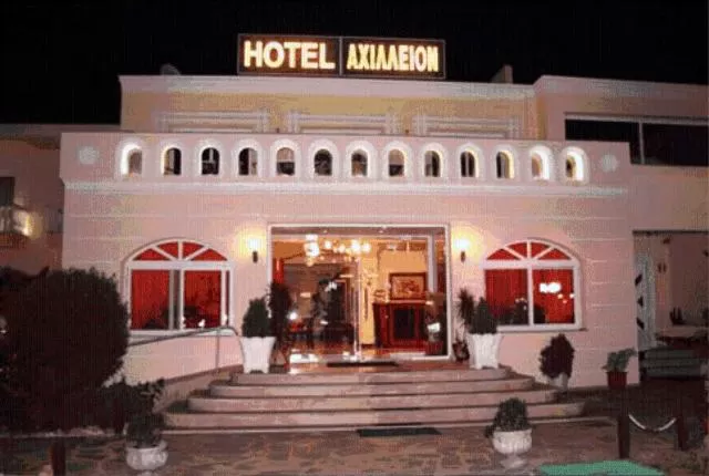 Facade/entrance in Achillion Palace