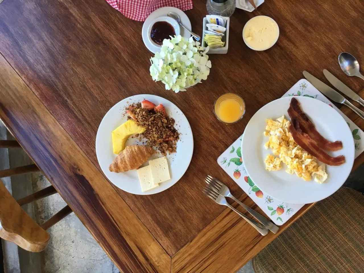 Breakfast in Poas Volcano Lodge
