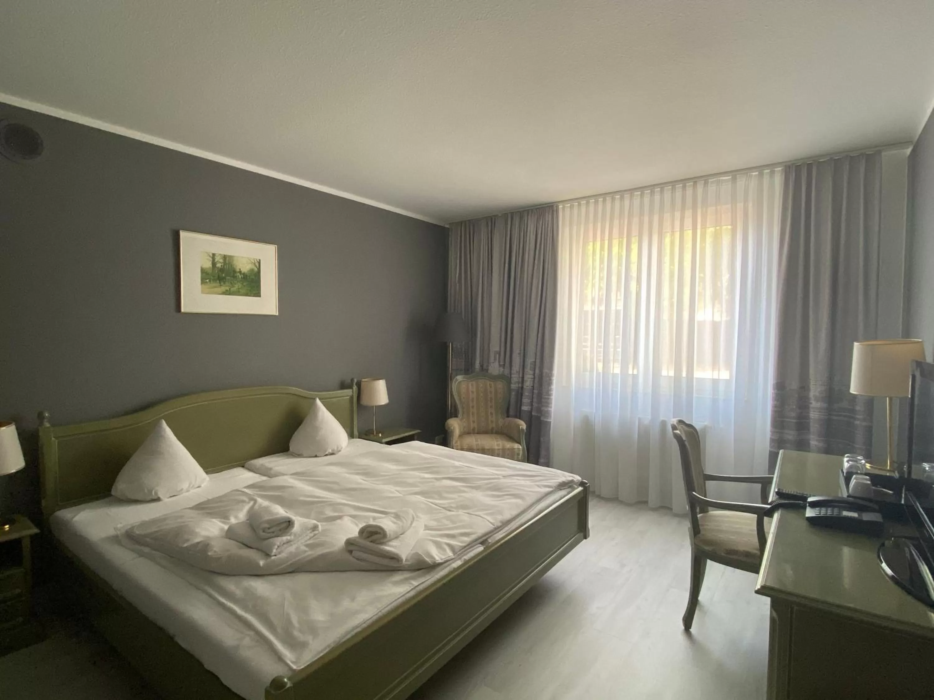 Decorative detail, Bed in SL'otel im Parforcehaus