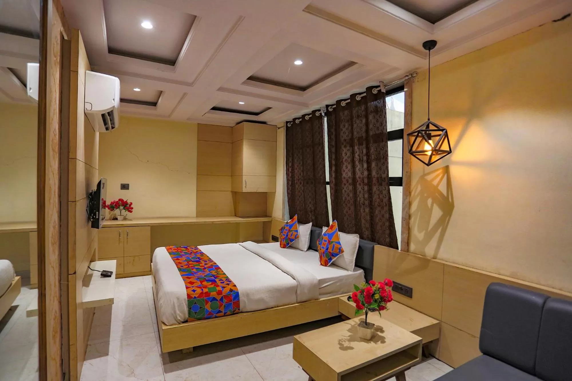 Bed in FabHotel Sun Park