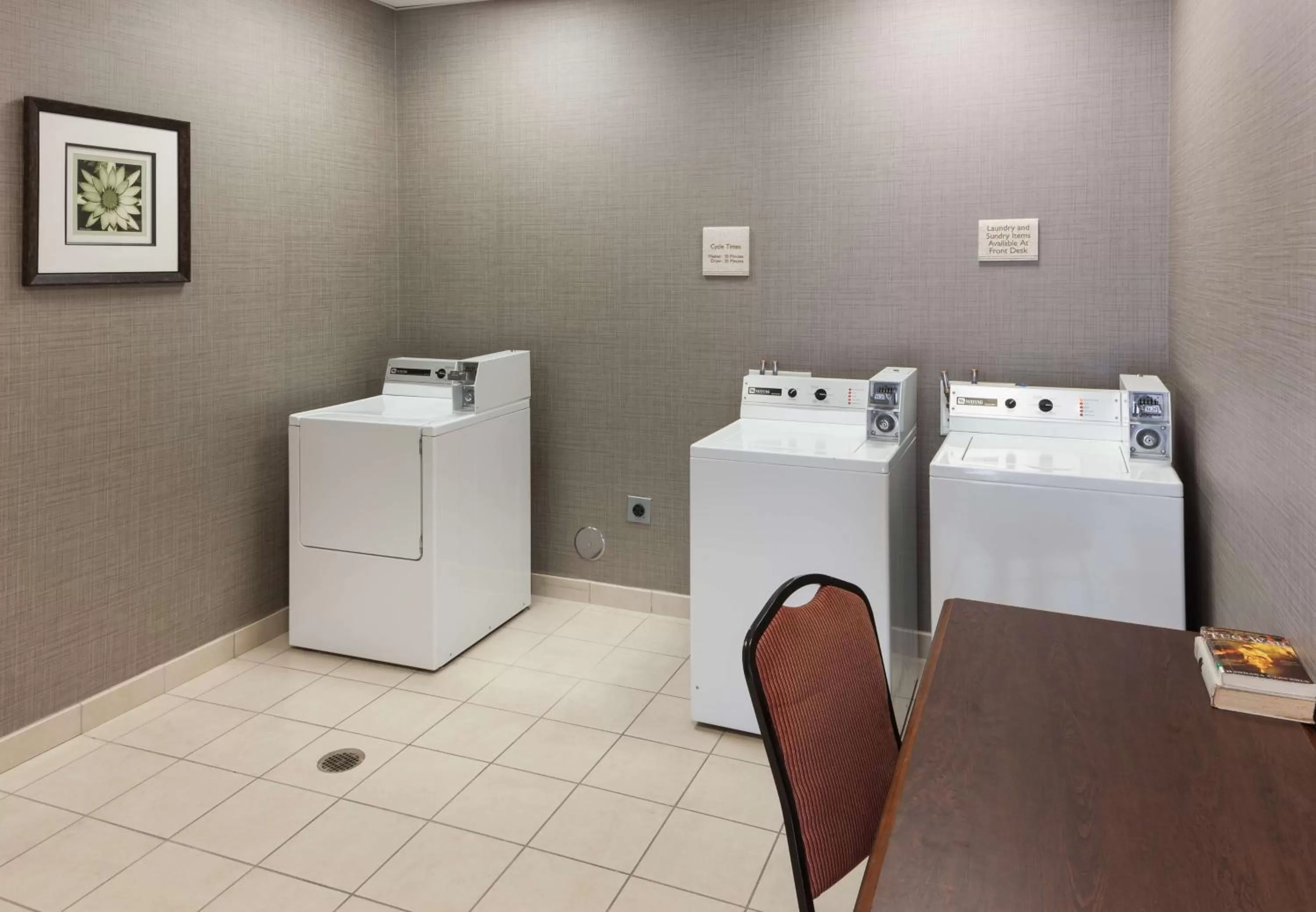 Property building in Hilton Garden Inn Tucson Airport