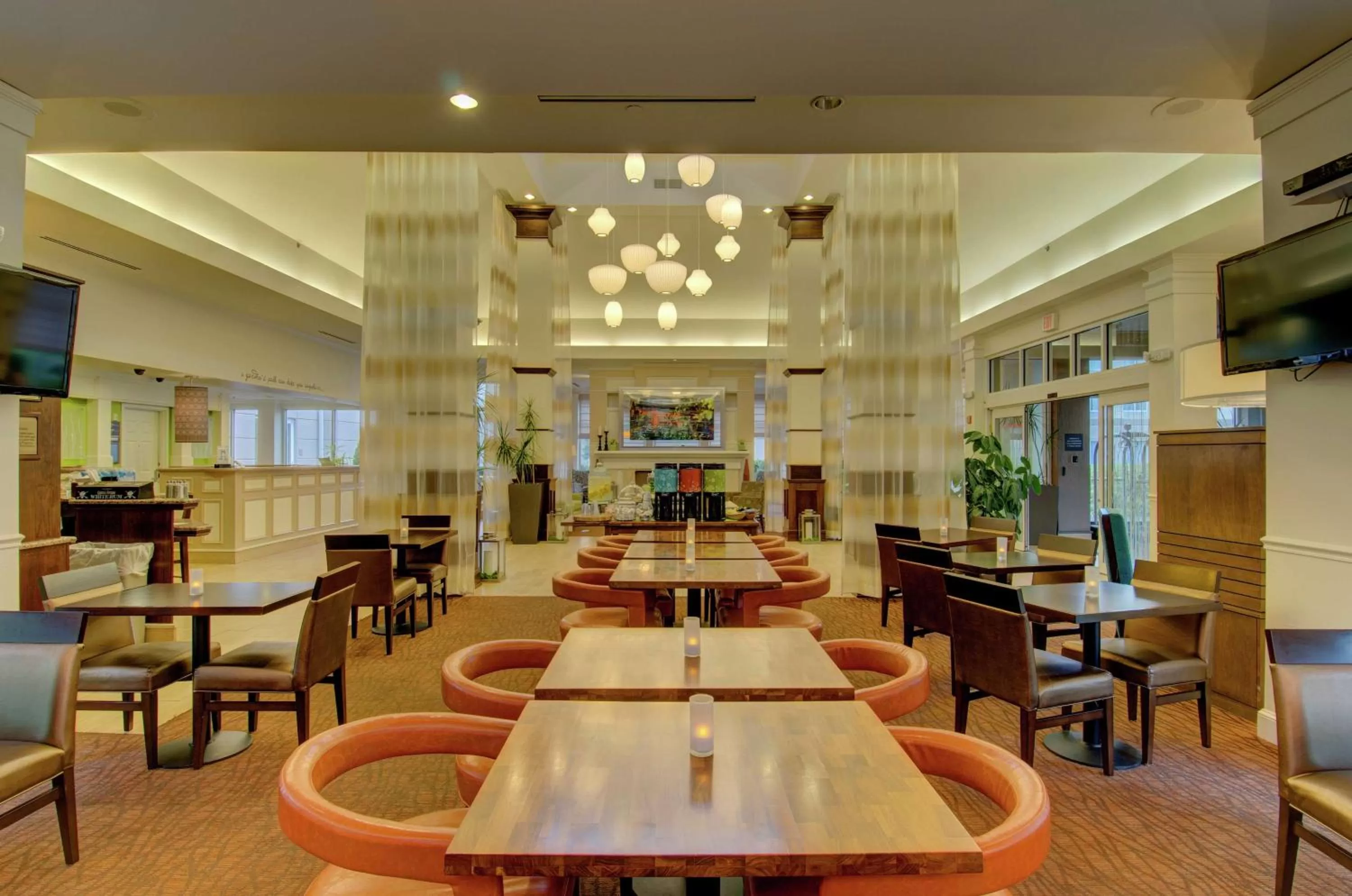 Restaurant/places to eat in Hilton Garden Inn Norwalk