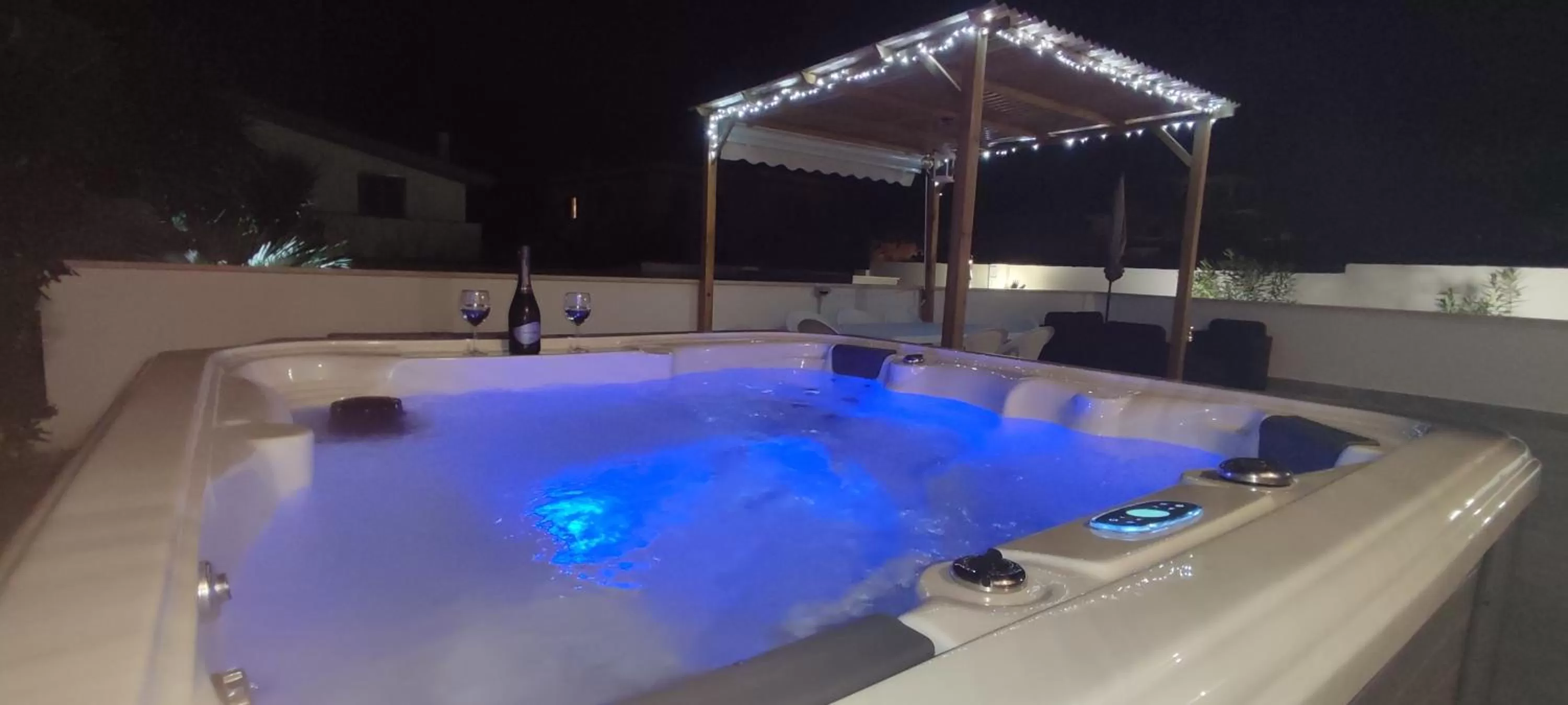 Hot Tub in Villa Kinga