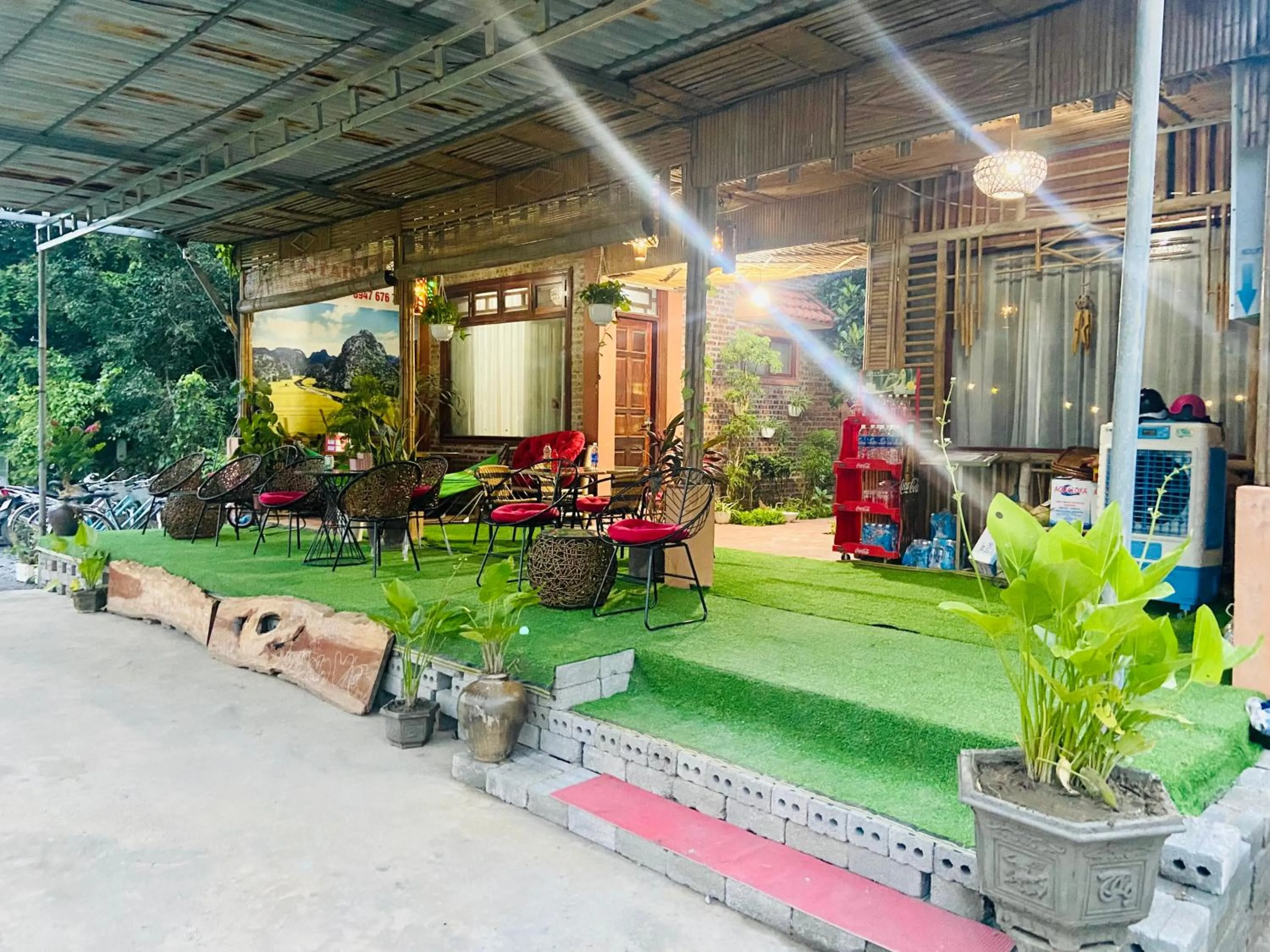 Seating area in Tam Coc Mountain View Homestay