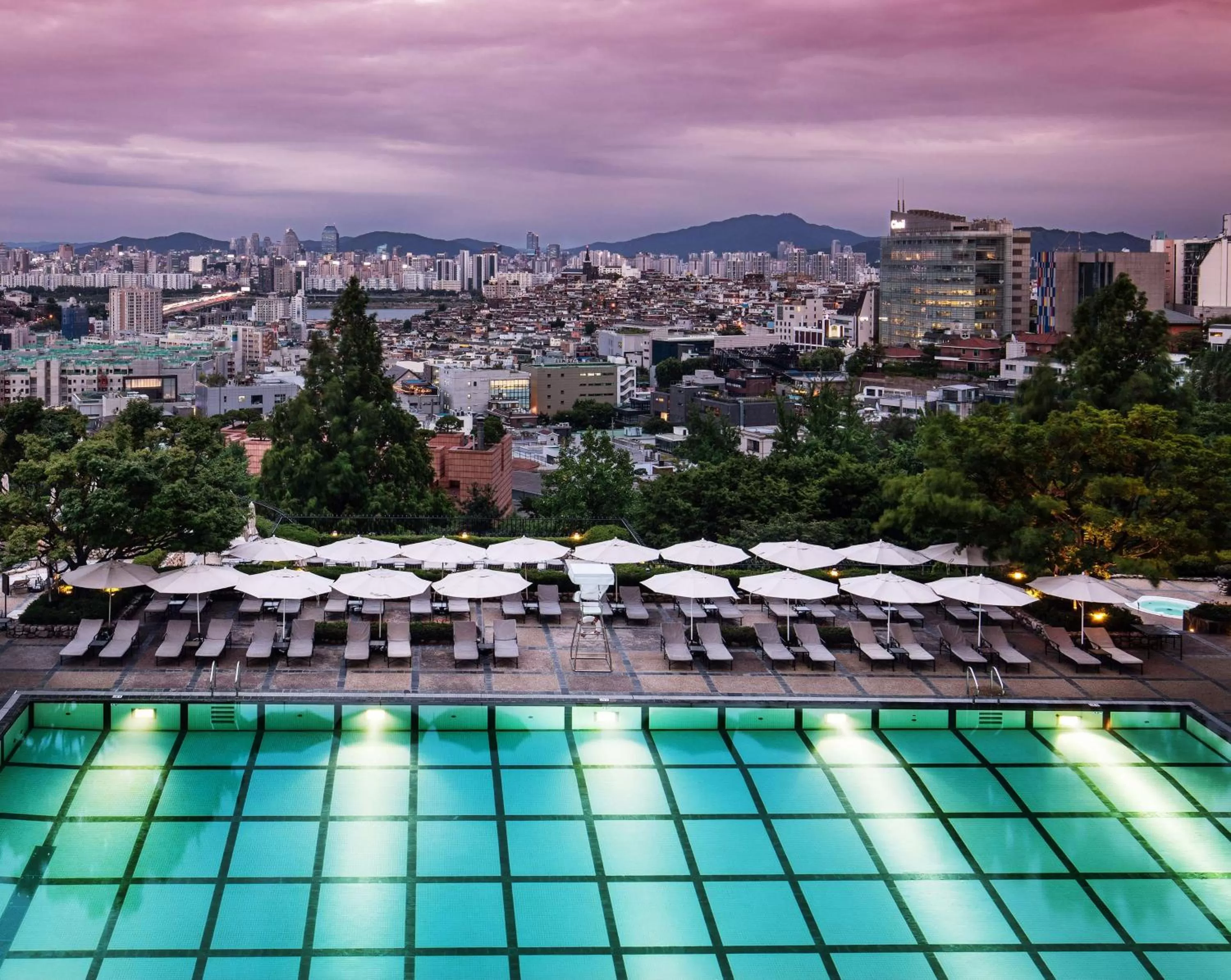Pool view in Grand Hyatt Seoul