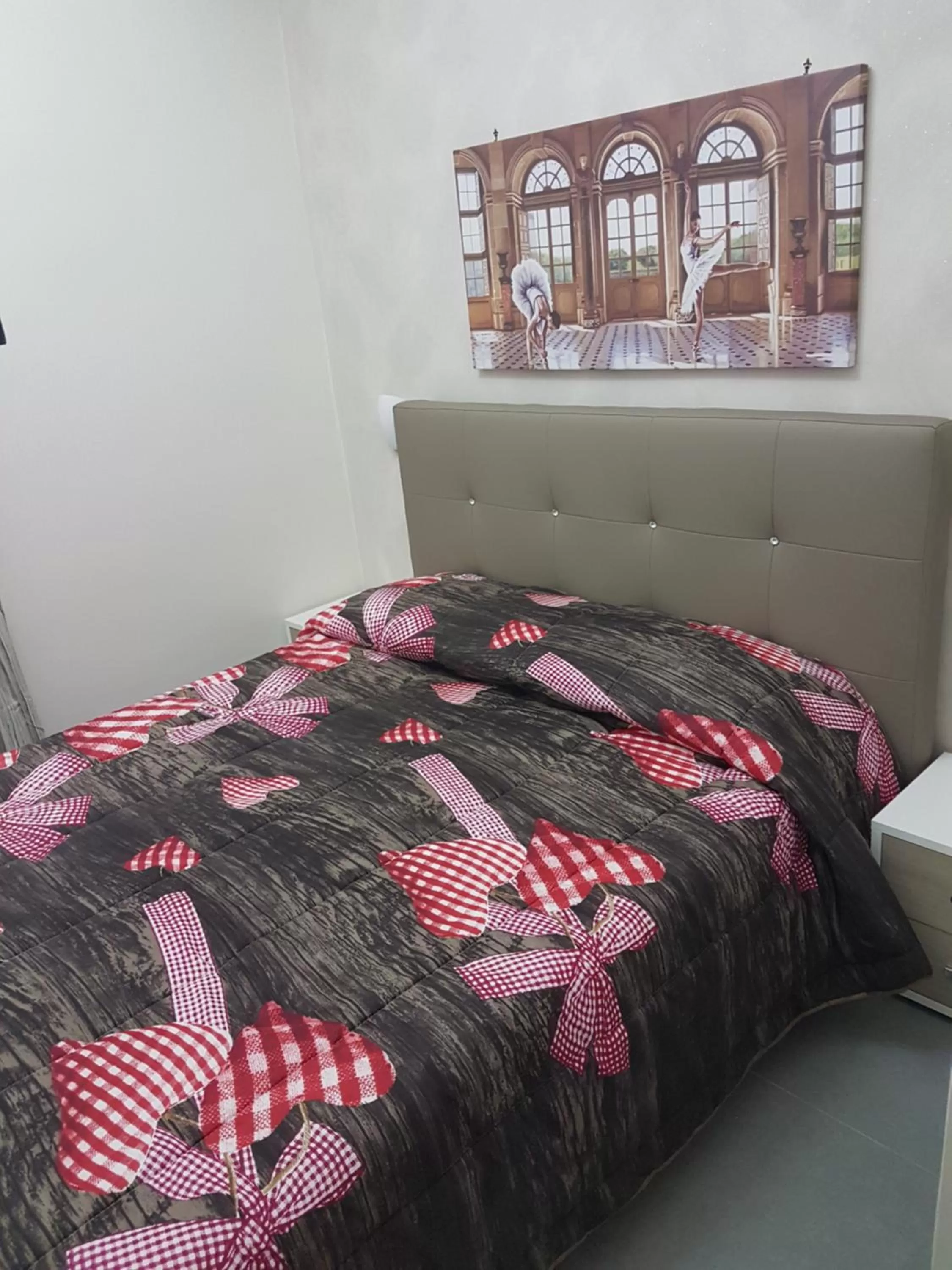 Bed in B&B Donn'anna