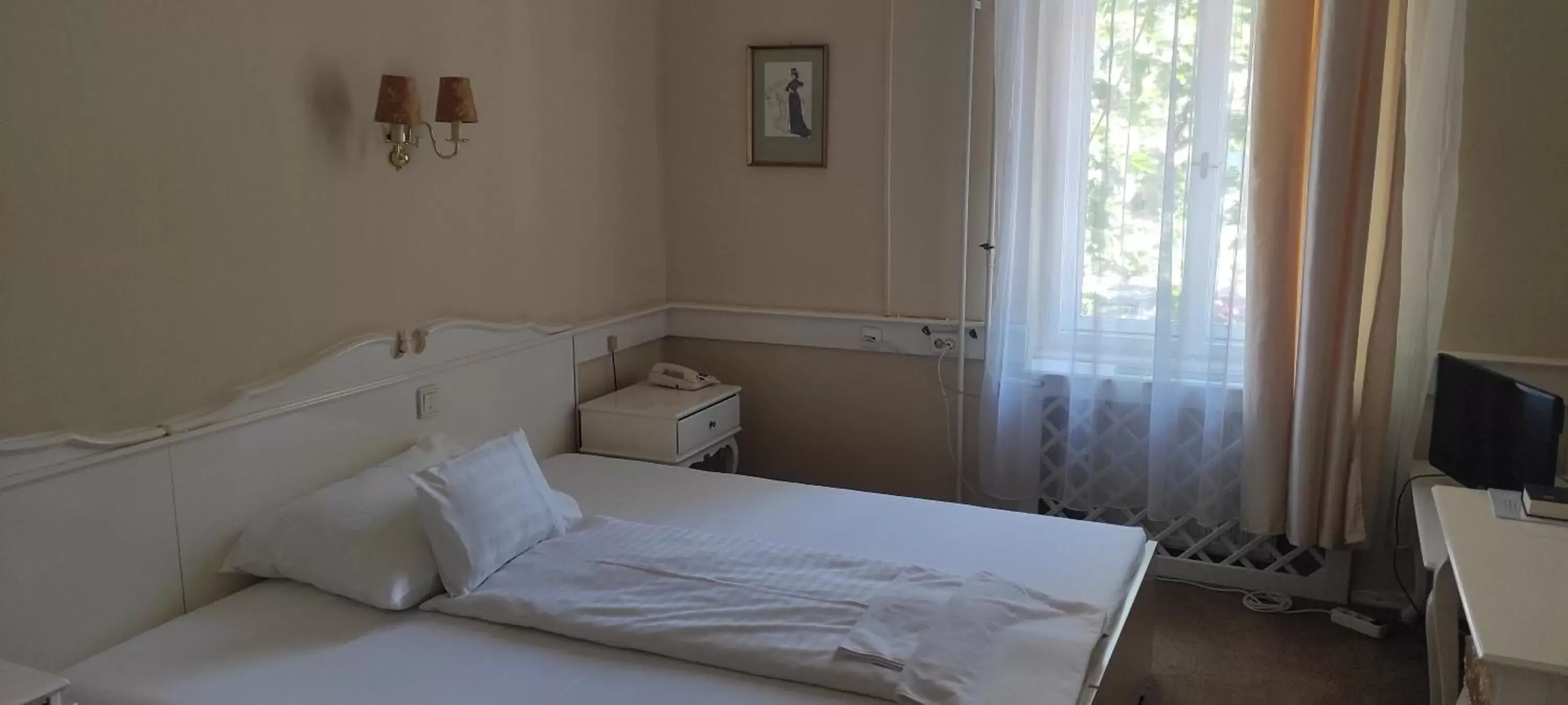 Single Room in Fiume Hotel Single Room in Fiume Hotel