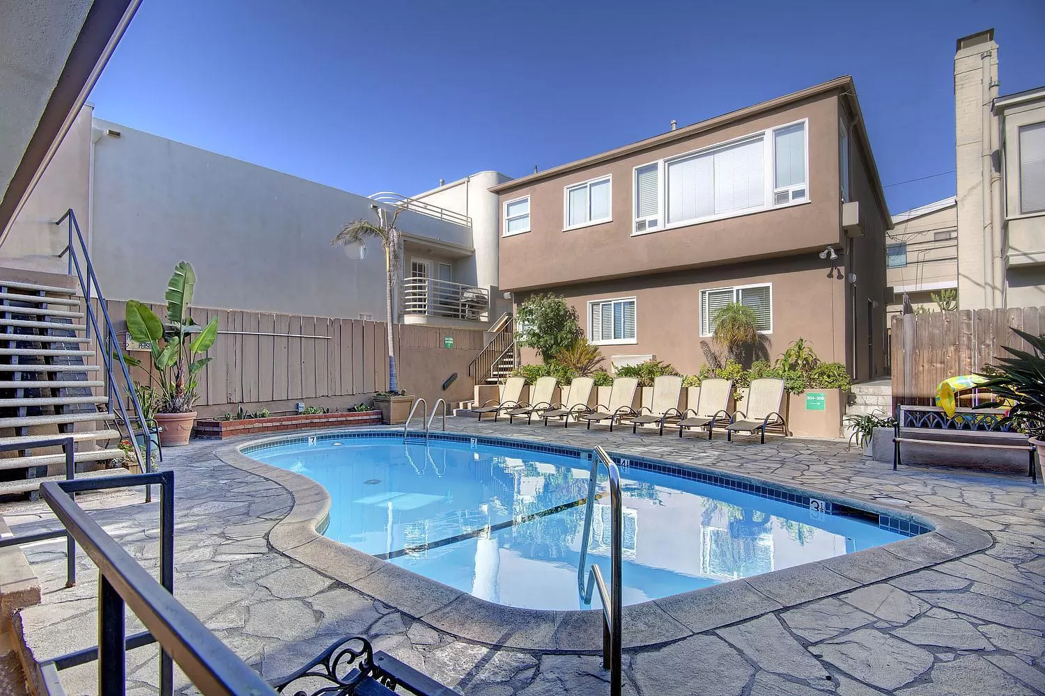 Swimming pool in The Sea View Inn At The Beach