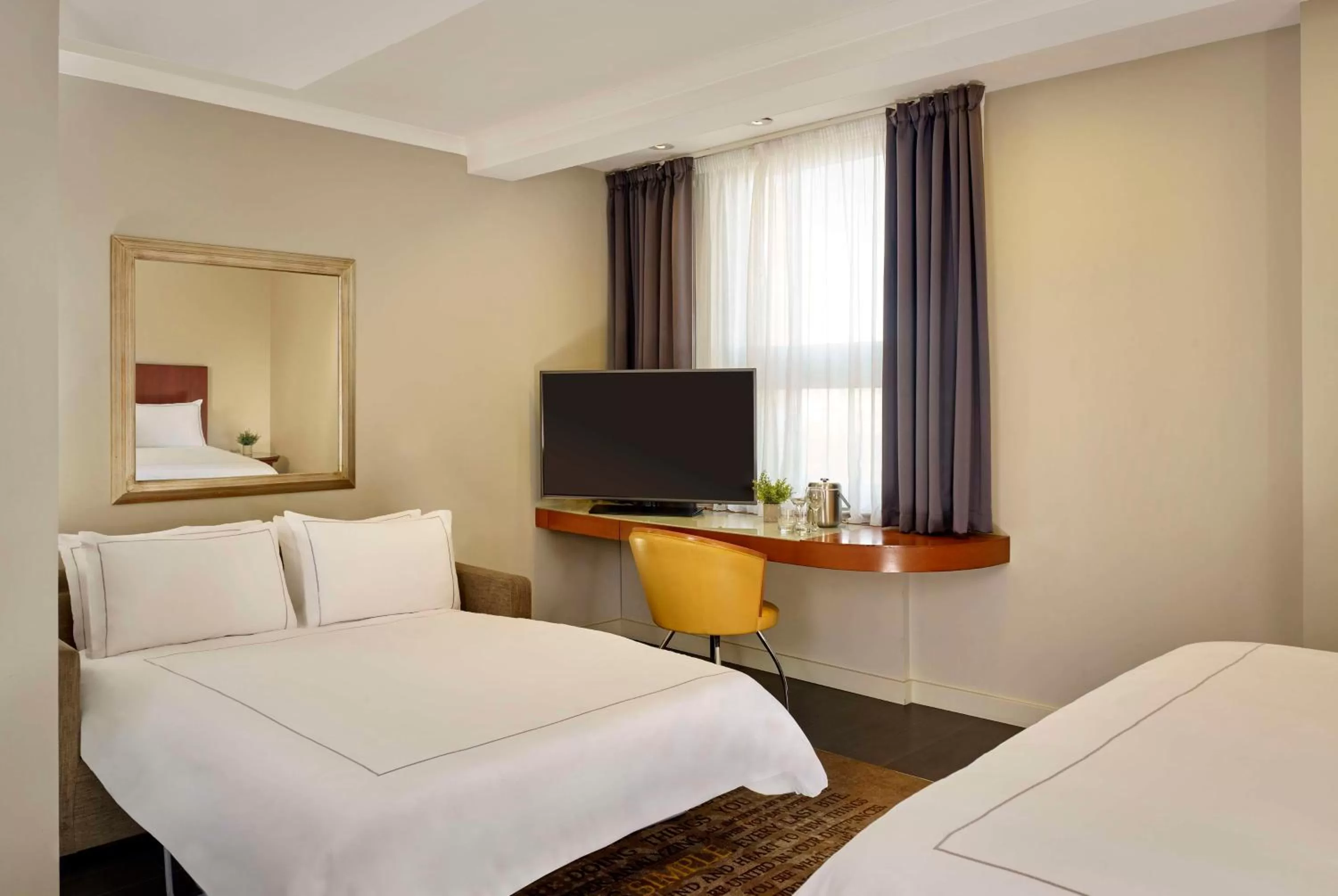 Bedroom, Bed in Park Plaza Nottingham