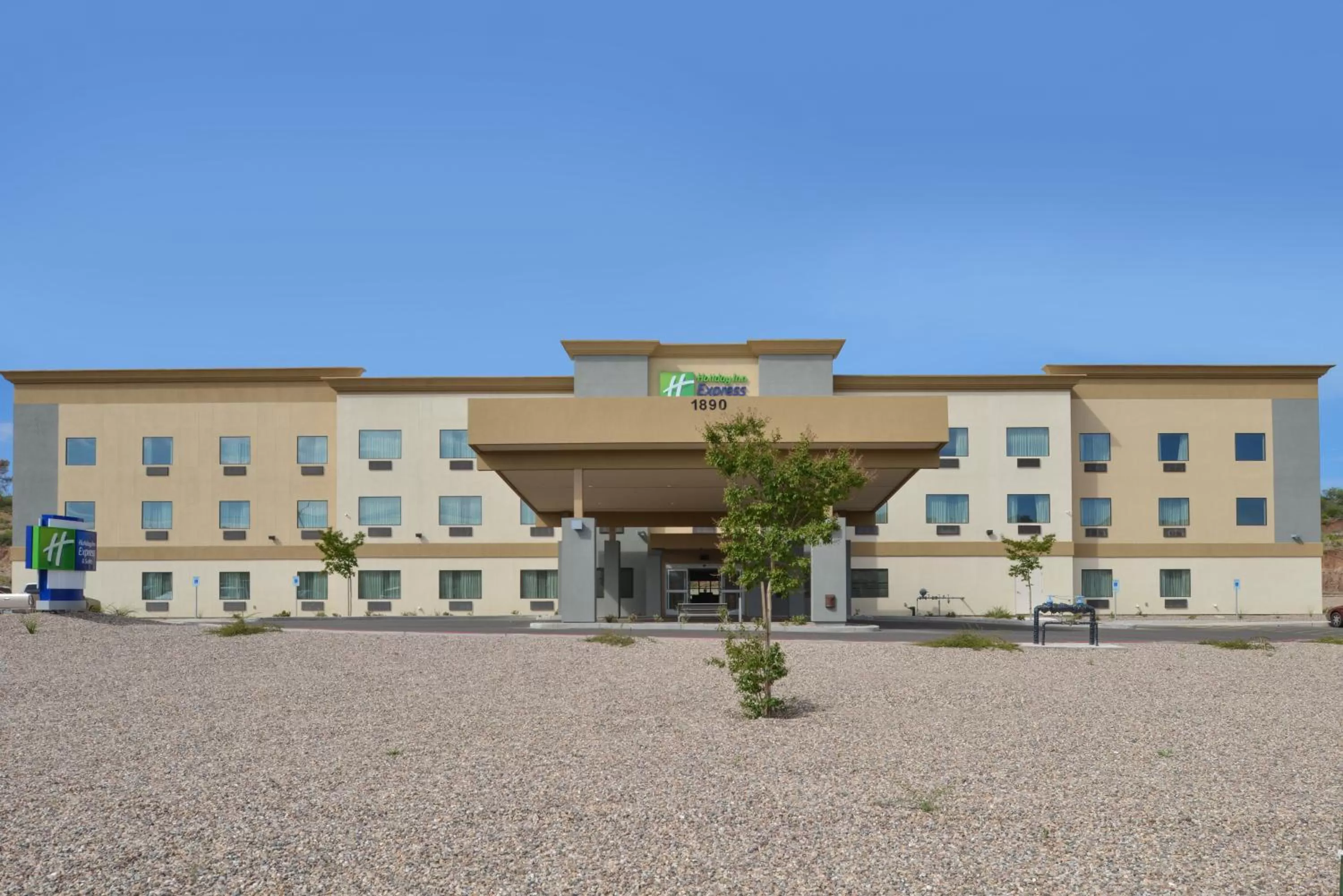 Property building in Holiday Inn Express & Suites Globe by IHG