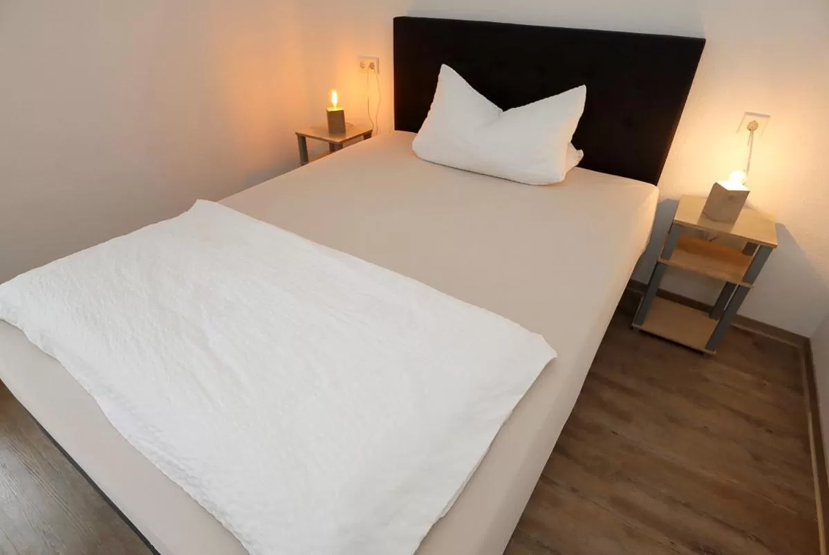 Bed in Hotel Sonnenhof Garni