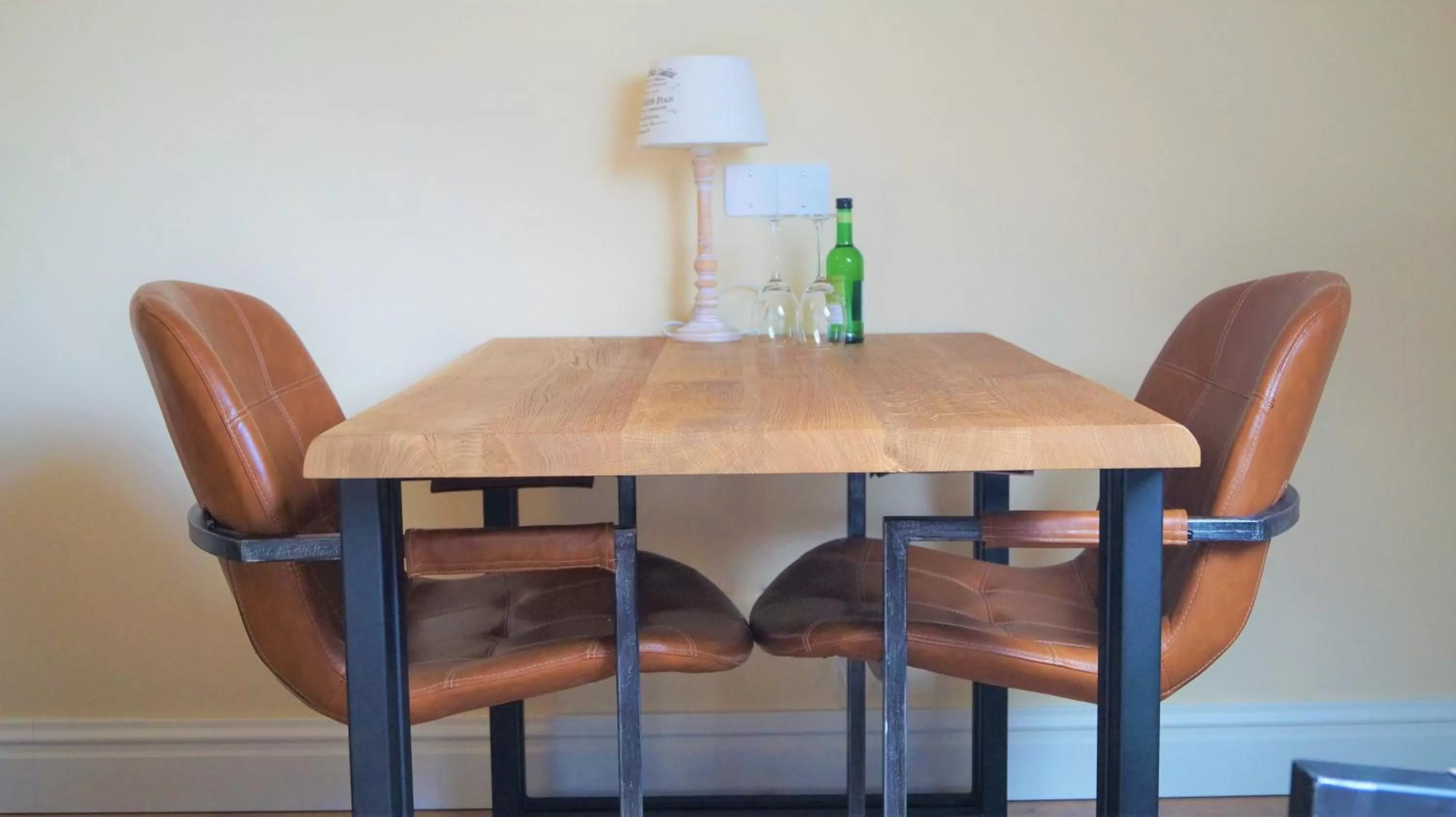 Drinks, Dining Area in B&B Johannes-Hoeve