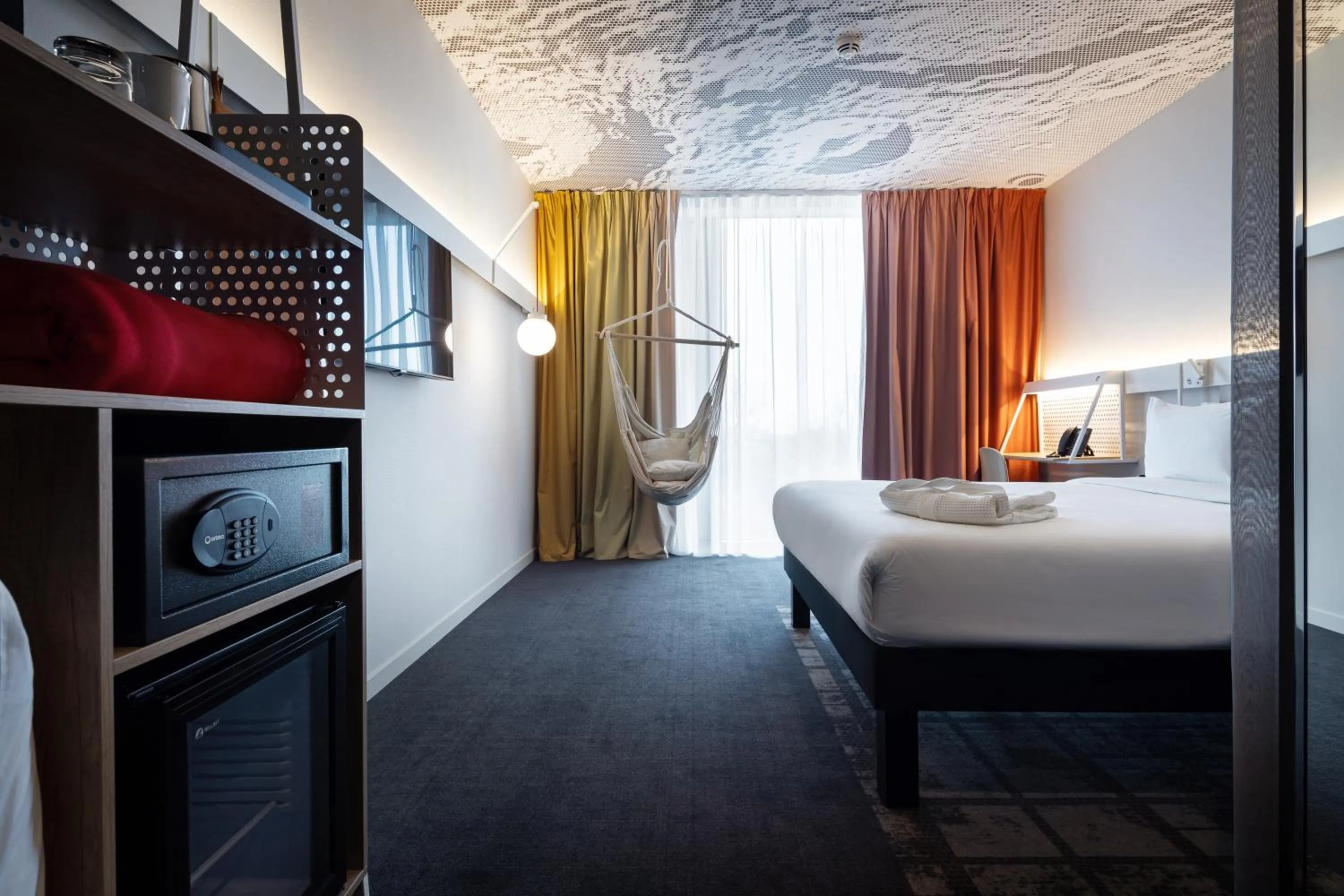 Bed in ibis Almaty Jetisu