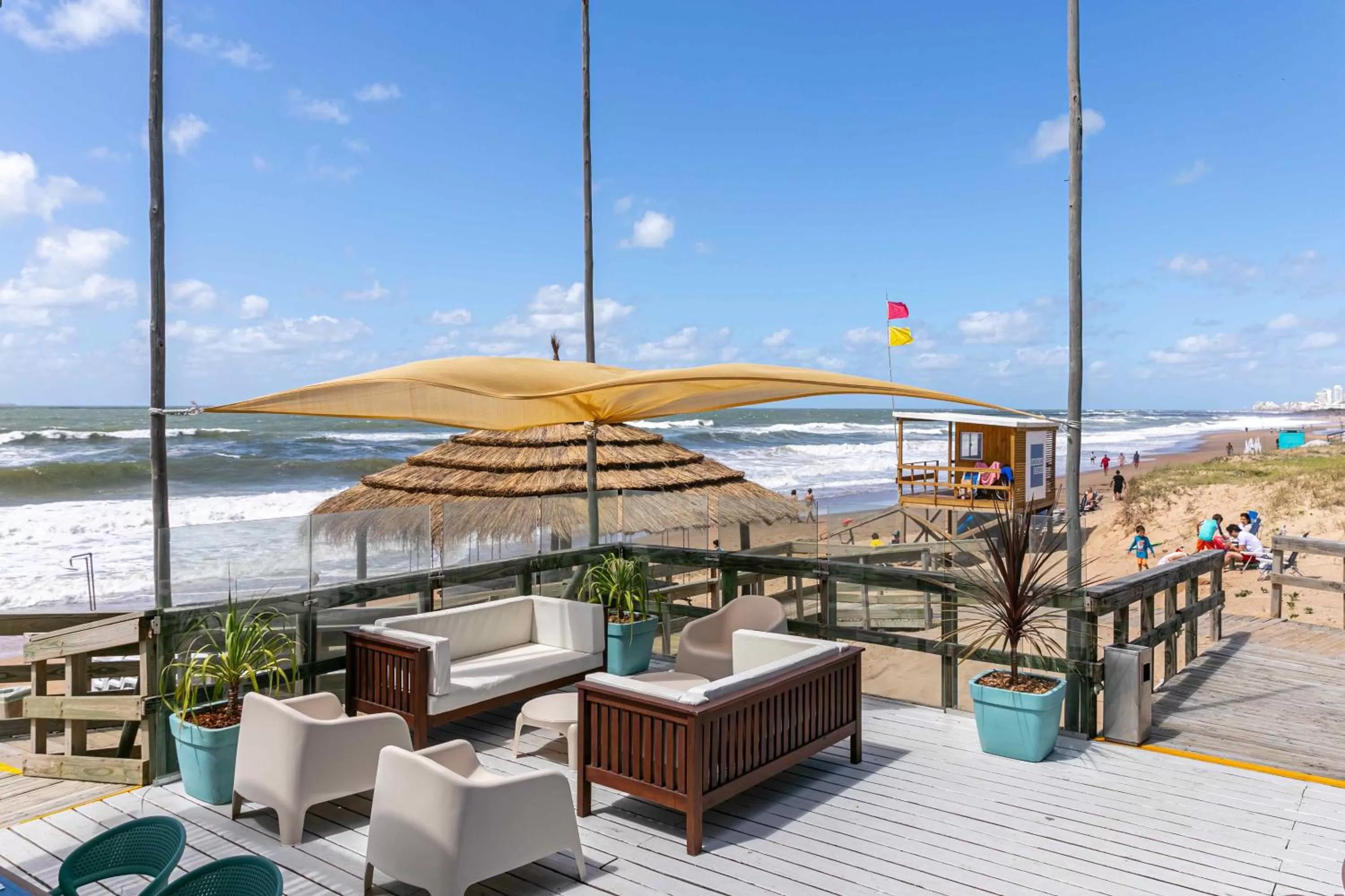 Restaurant/places to eat in The Grand Hotel